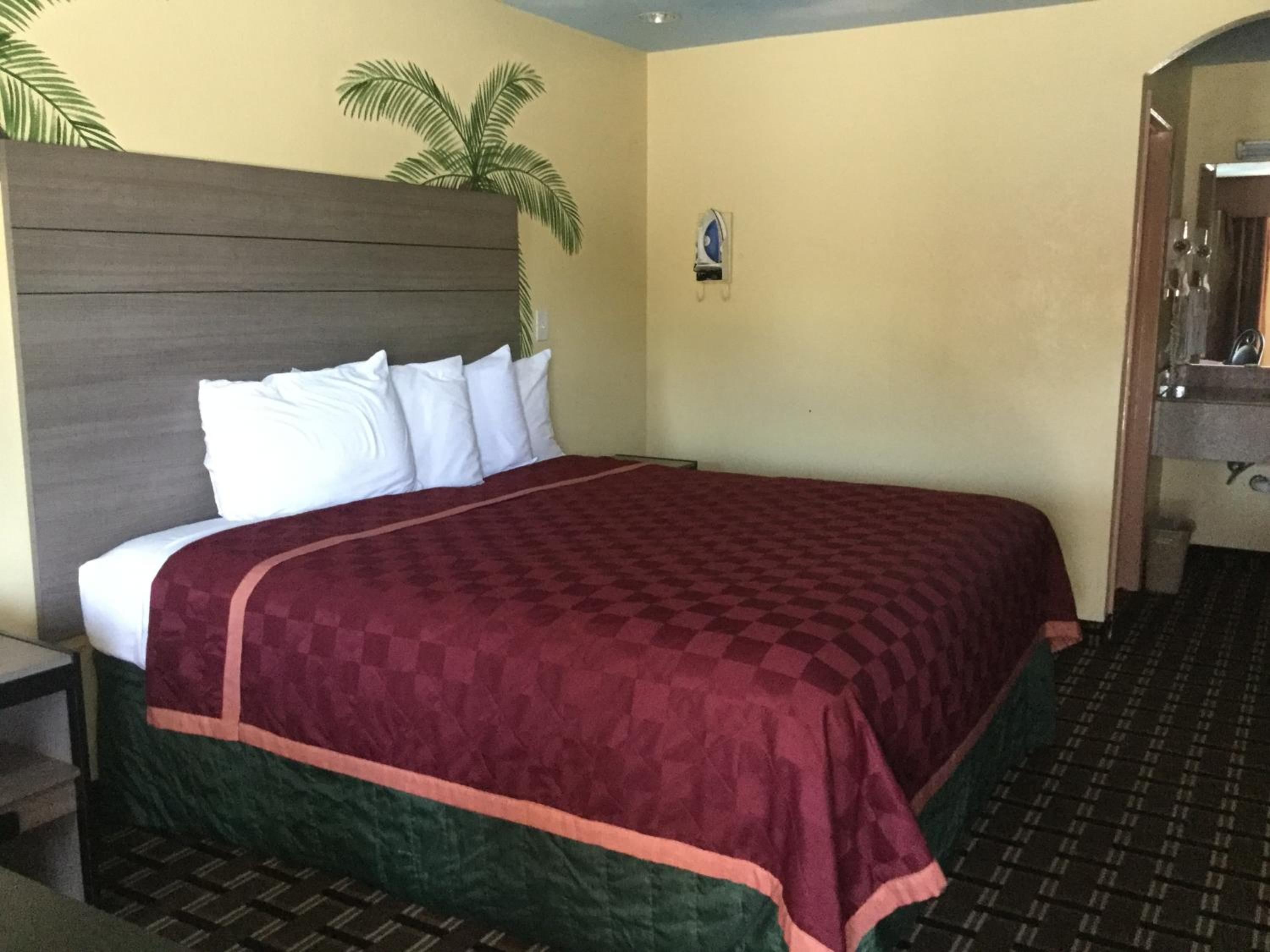 Luxury Inn and Suites Seaworld