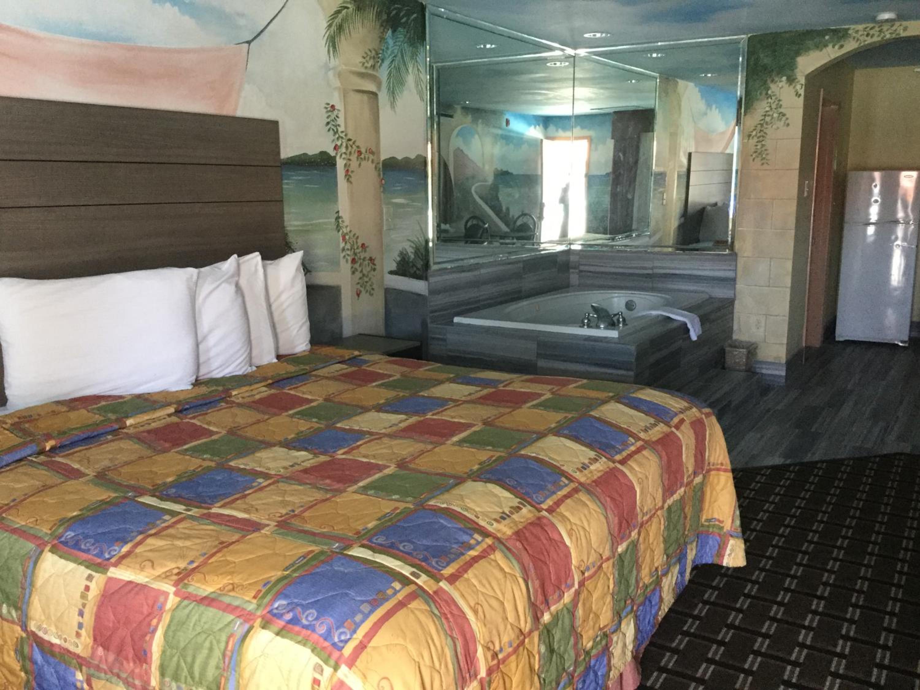 Luxury Inn and Suites Seaworld