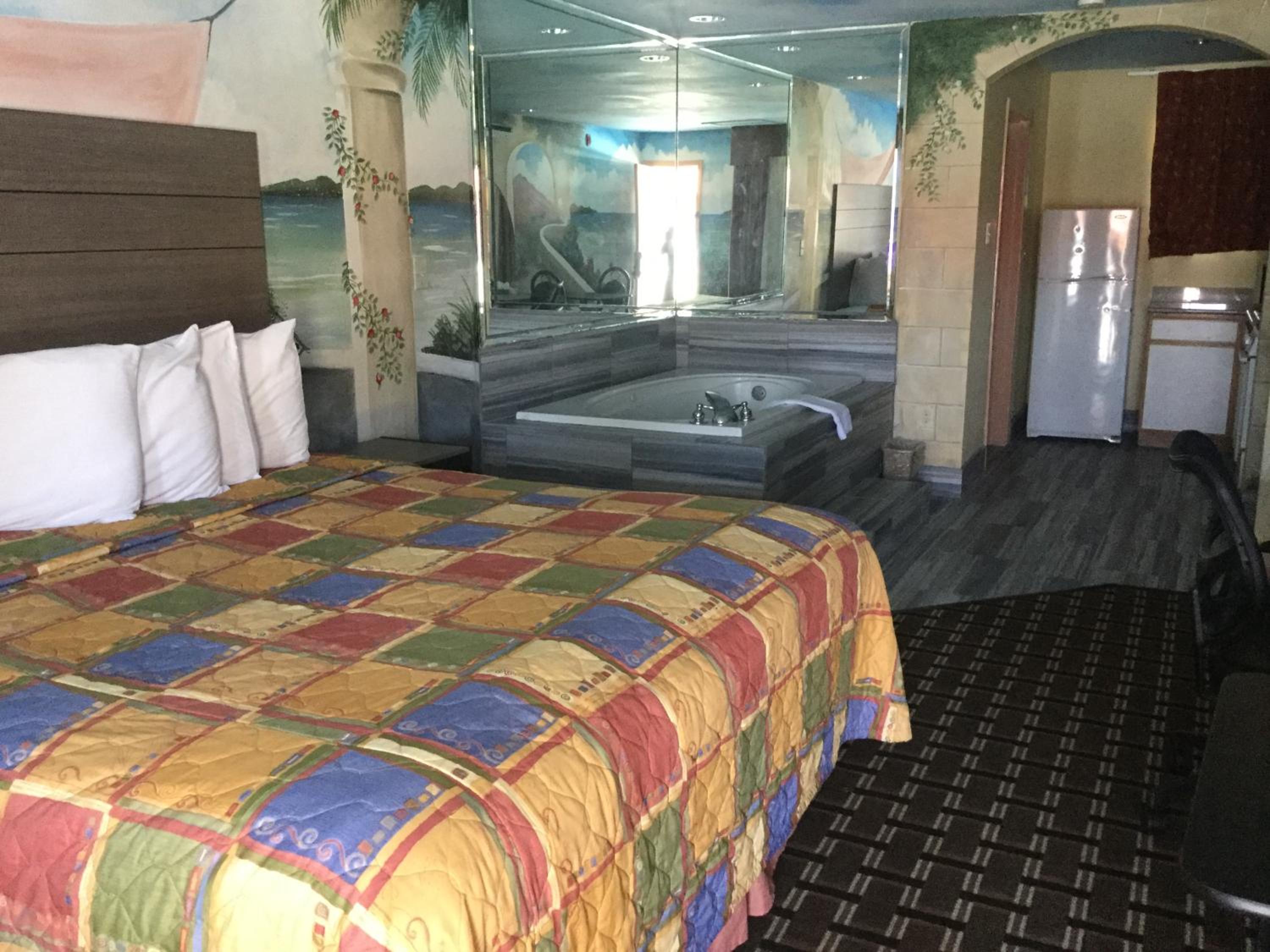 Luxury Inn and Suites Seaworld