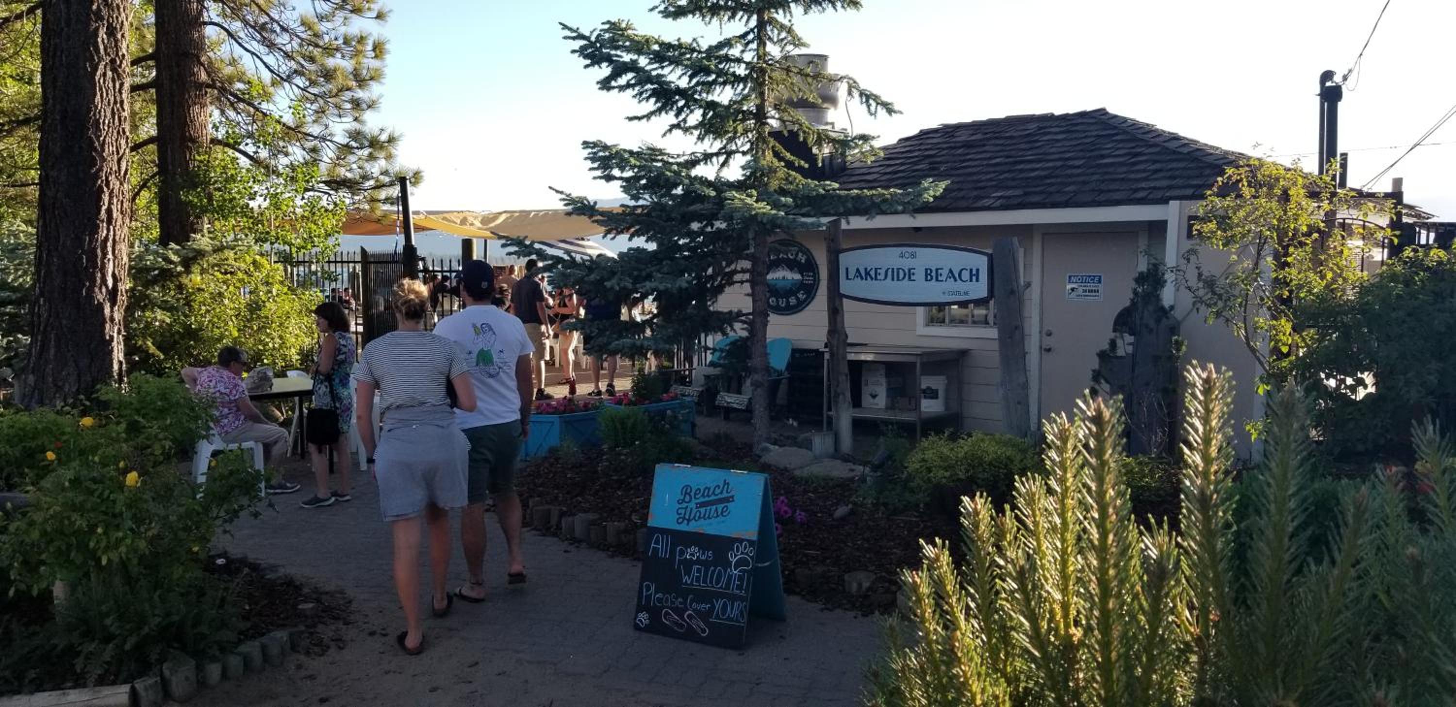 Gondola Lodge with 5-dollar Beach Voucher