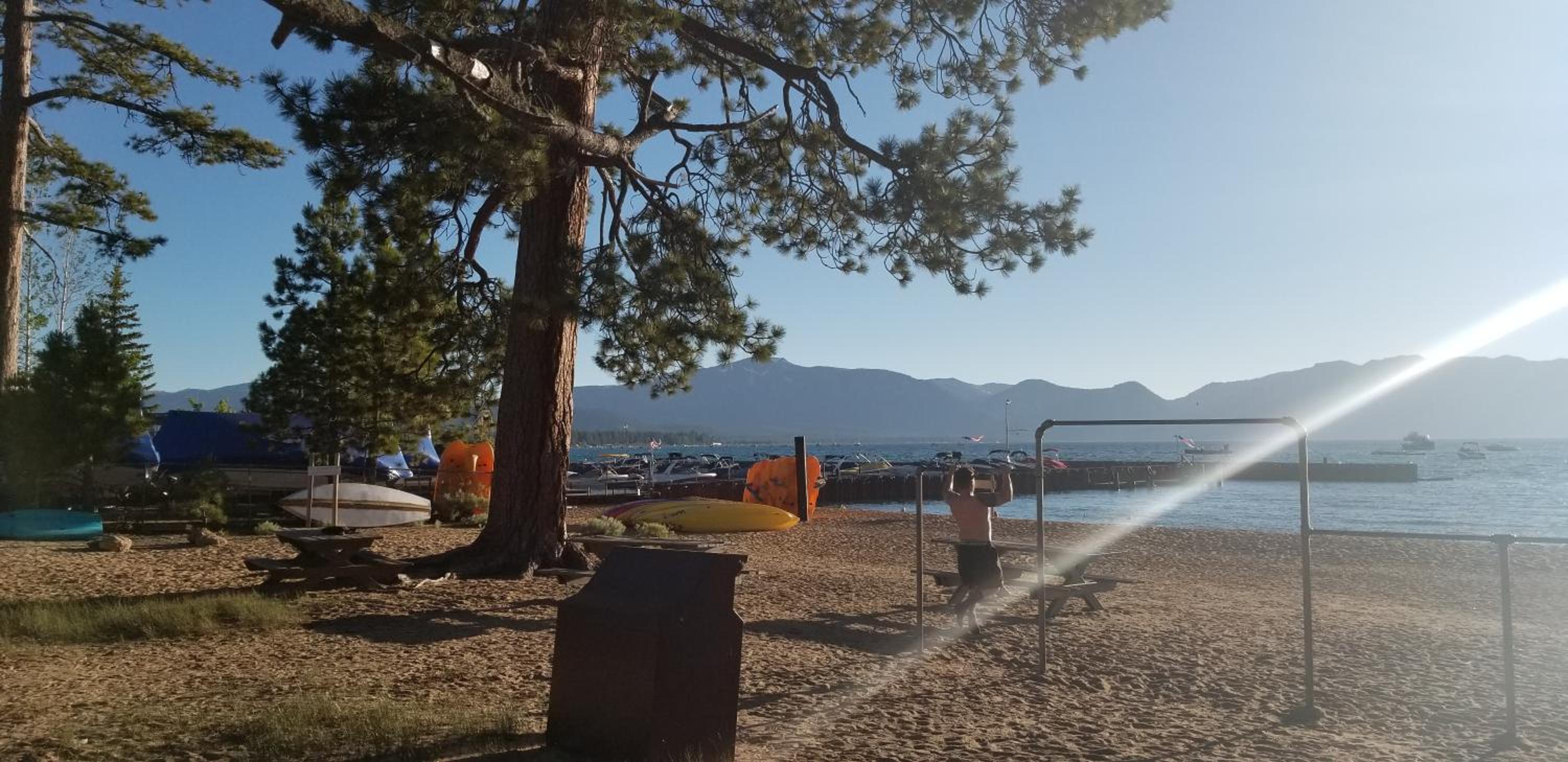 Gondola Lodge with 5-dollar Beach Voucher