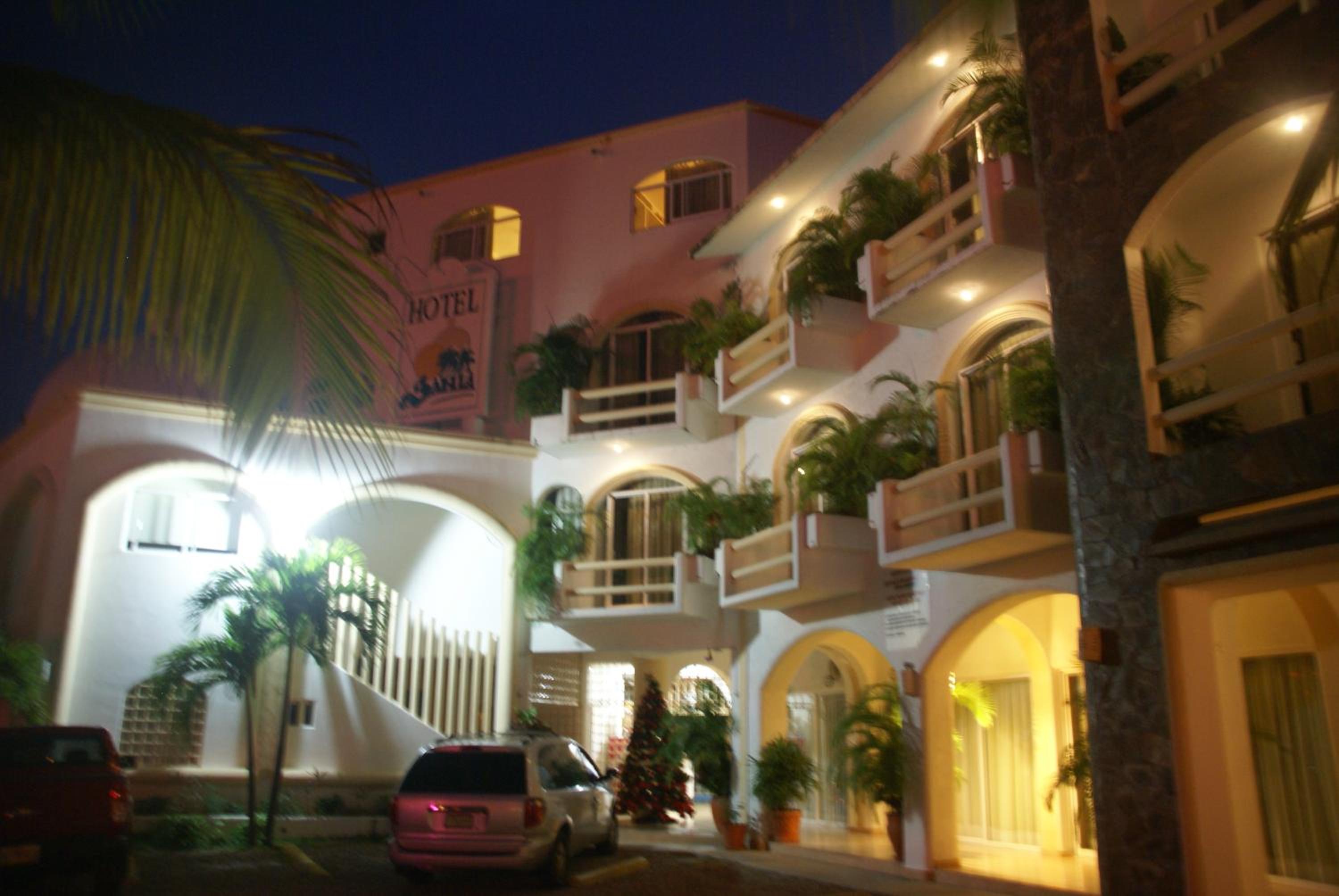 Hotel Bahia Huatulco - Image 1