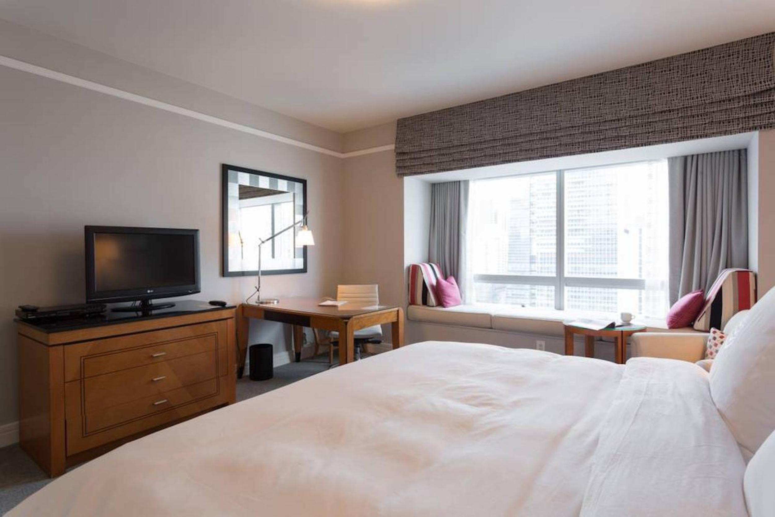Signature Suite at Four Seasons Residences - Limited Time Offer