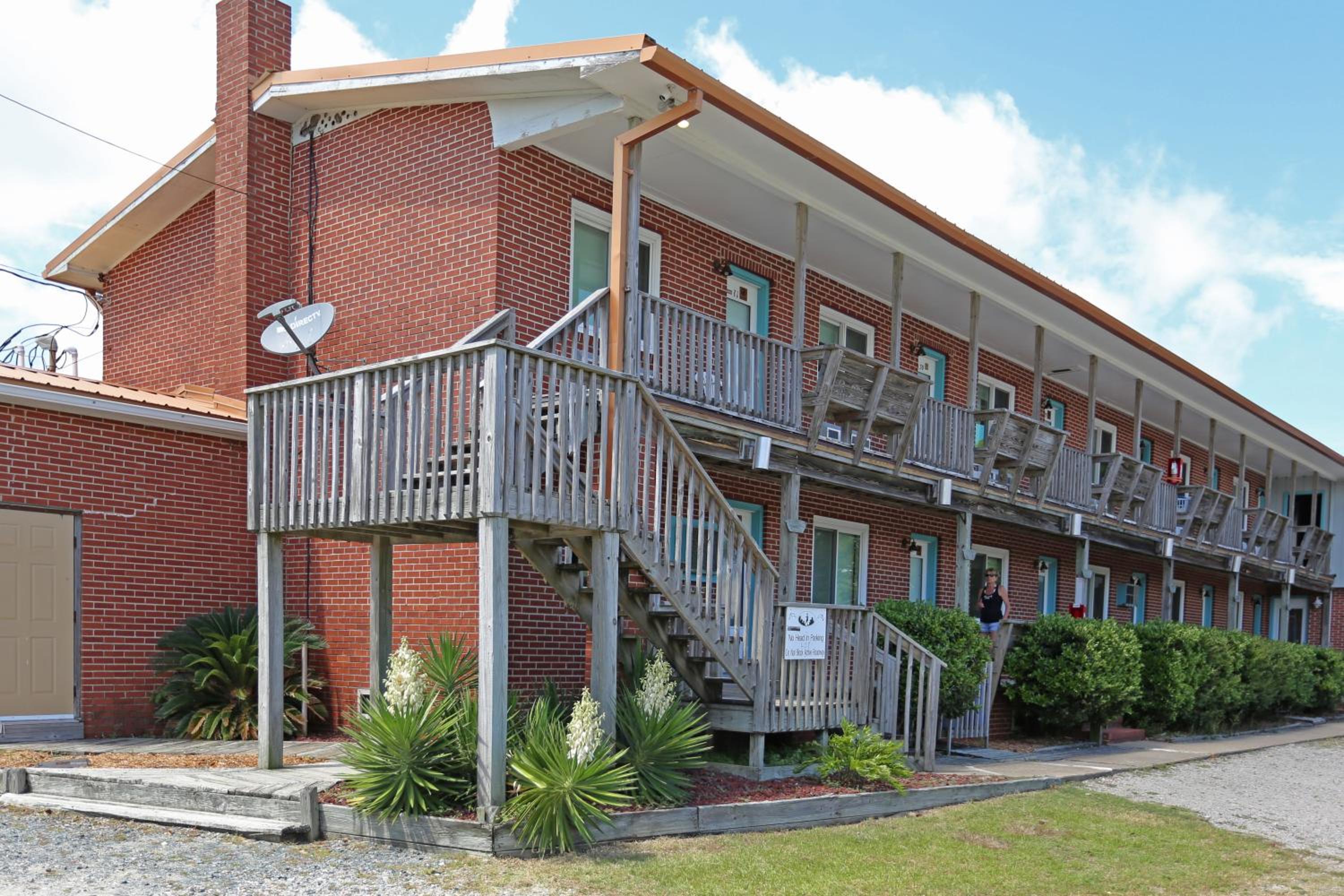 Cape Pines Motel