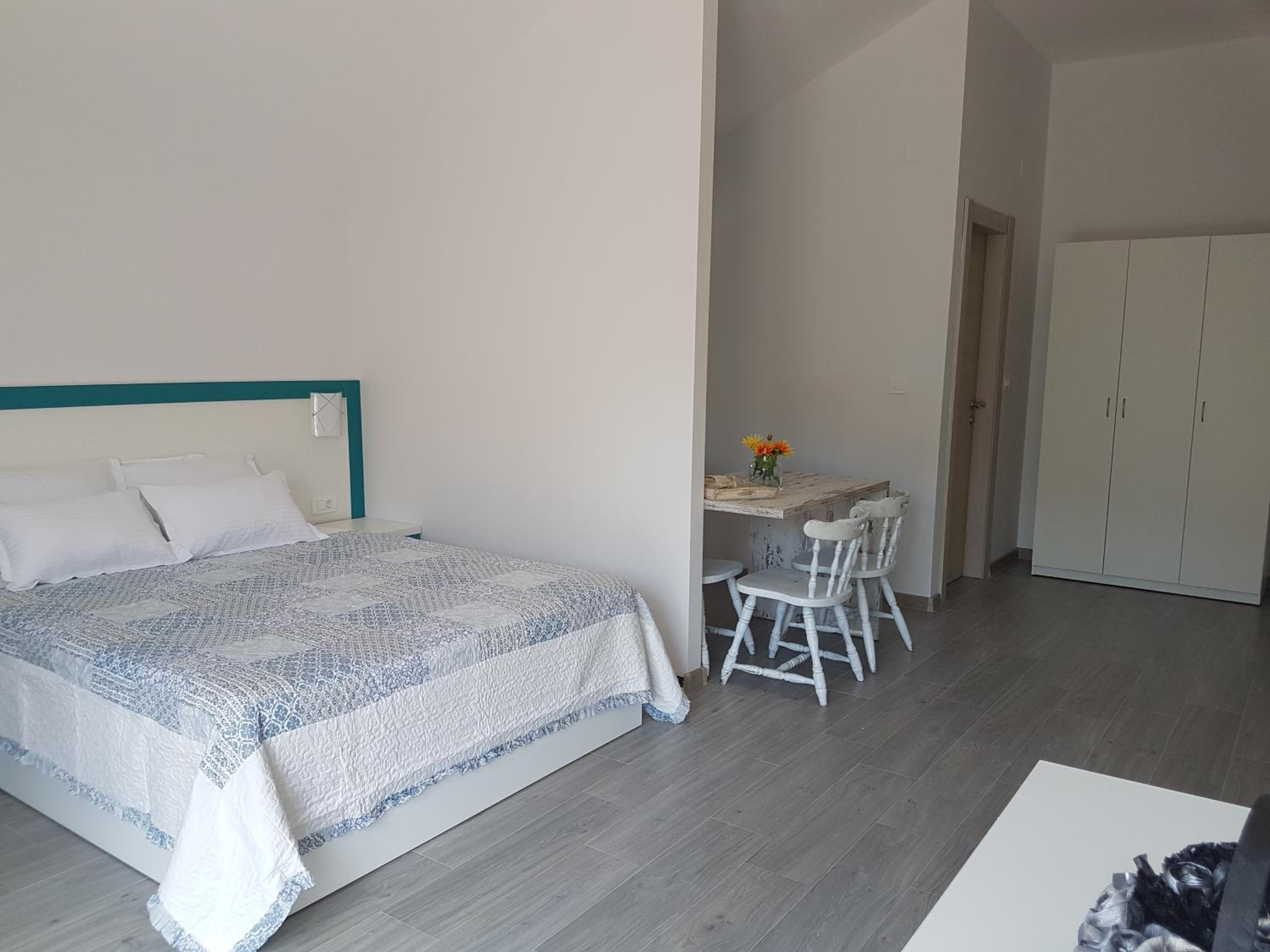 Apartments and Rooms Lijesevic