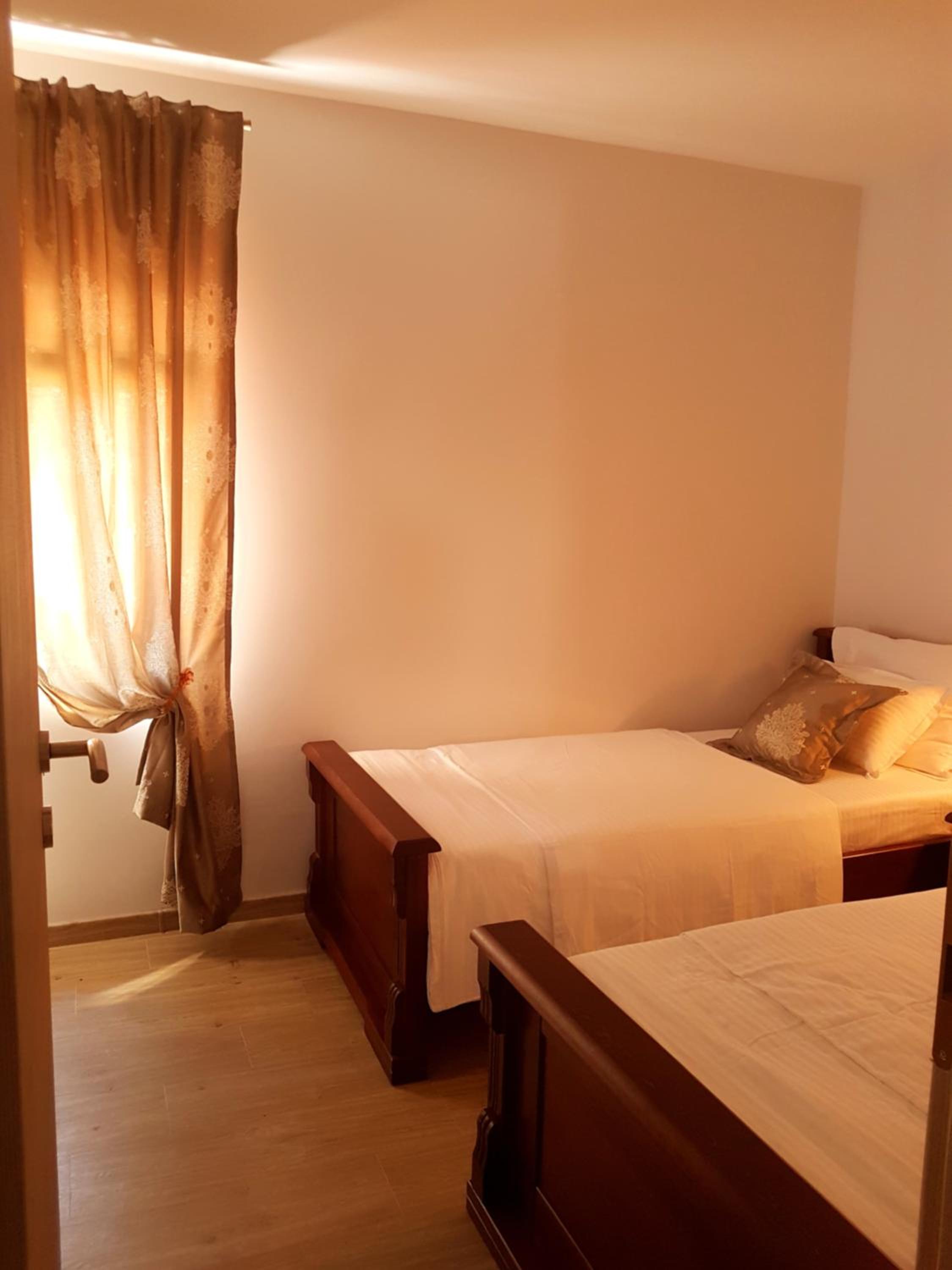 Apartments and Rooms Lijesevic