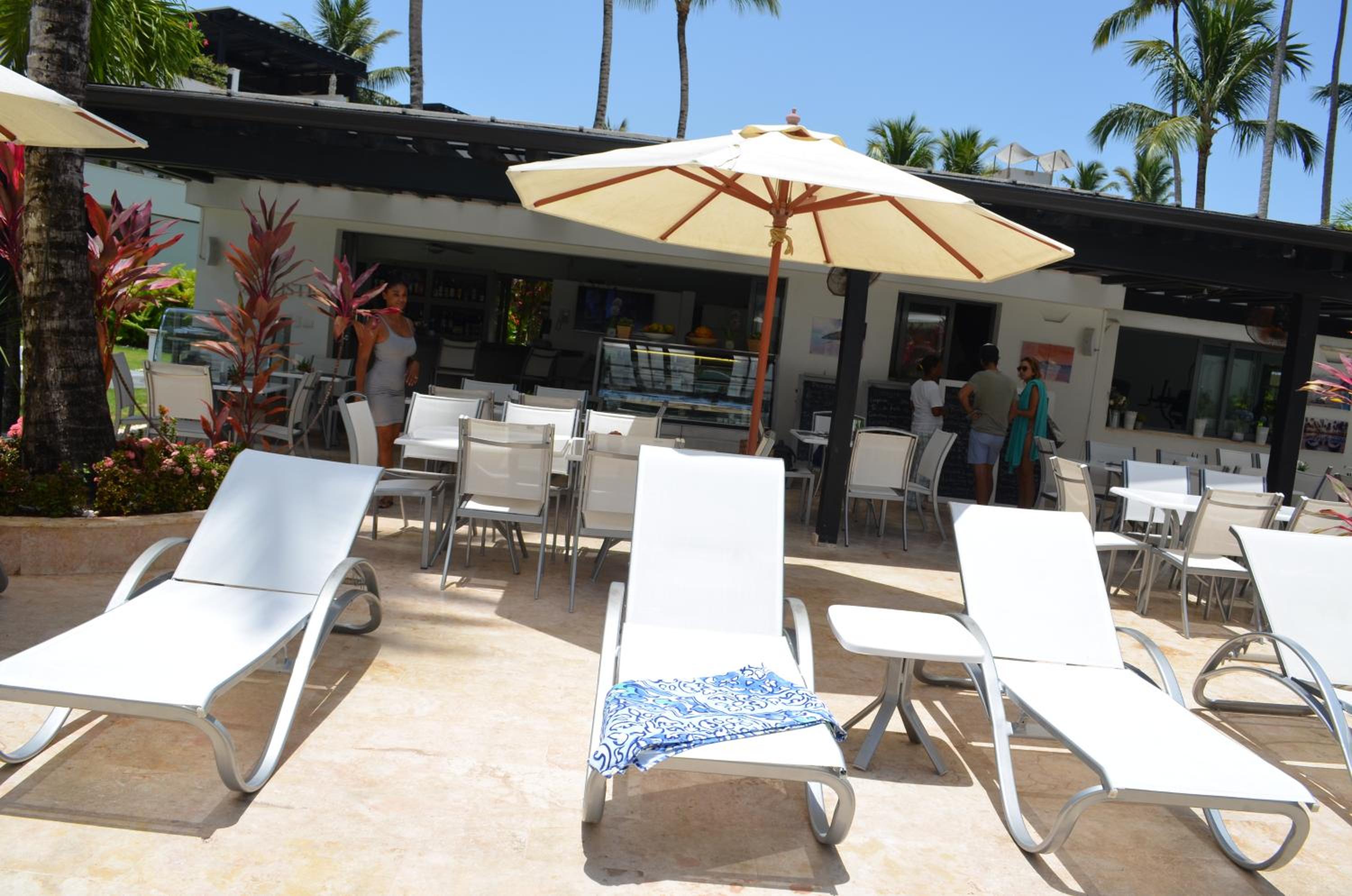 Aligio Beachfront Paradise