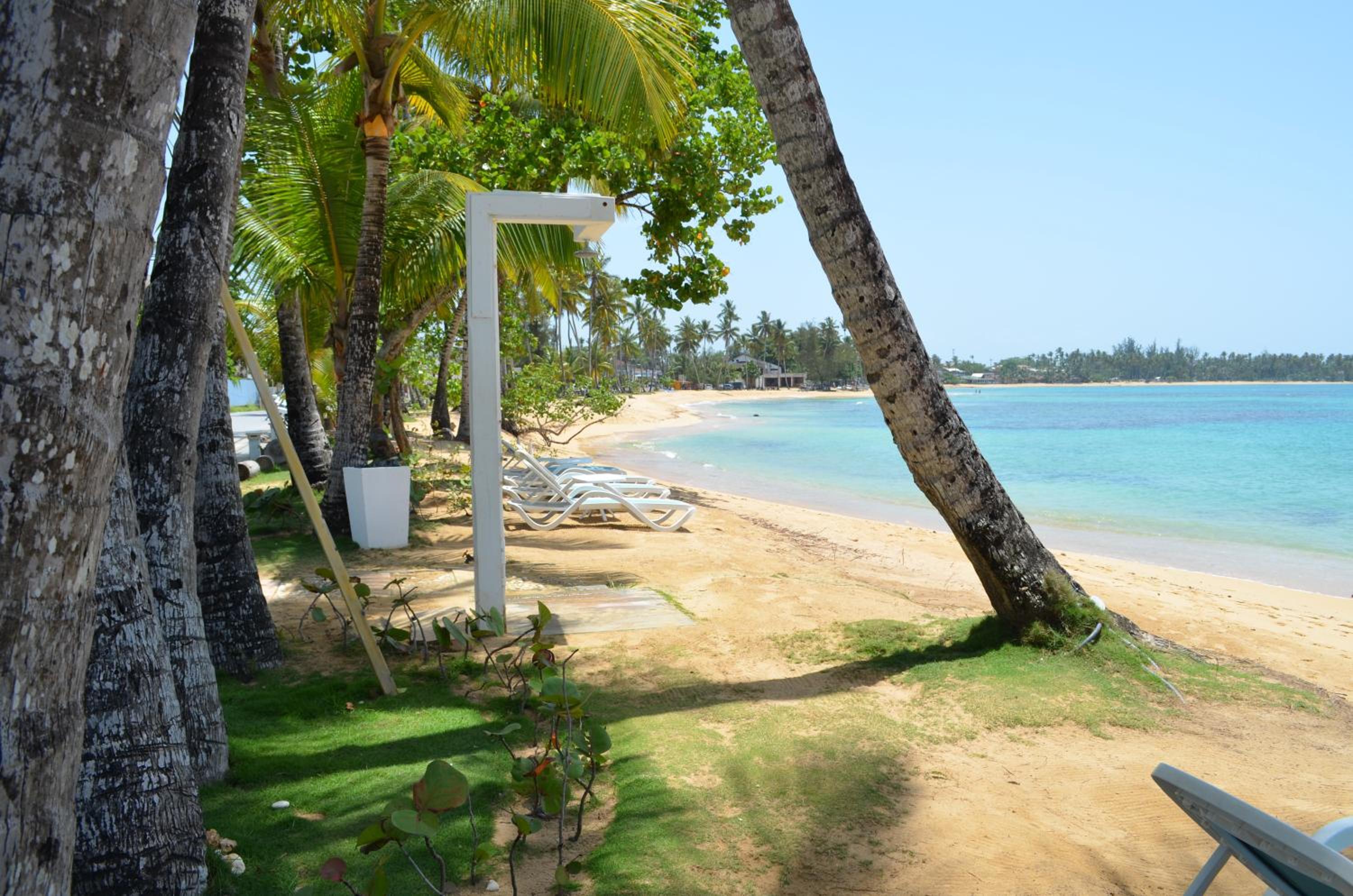 Aligio Beachfront Paradise
