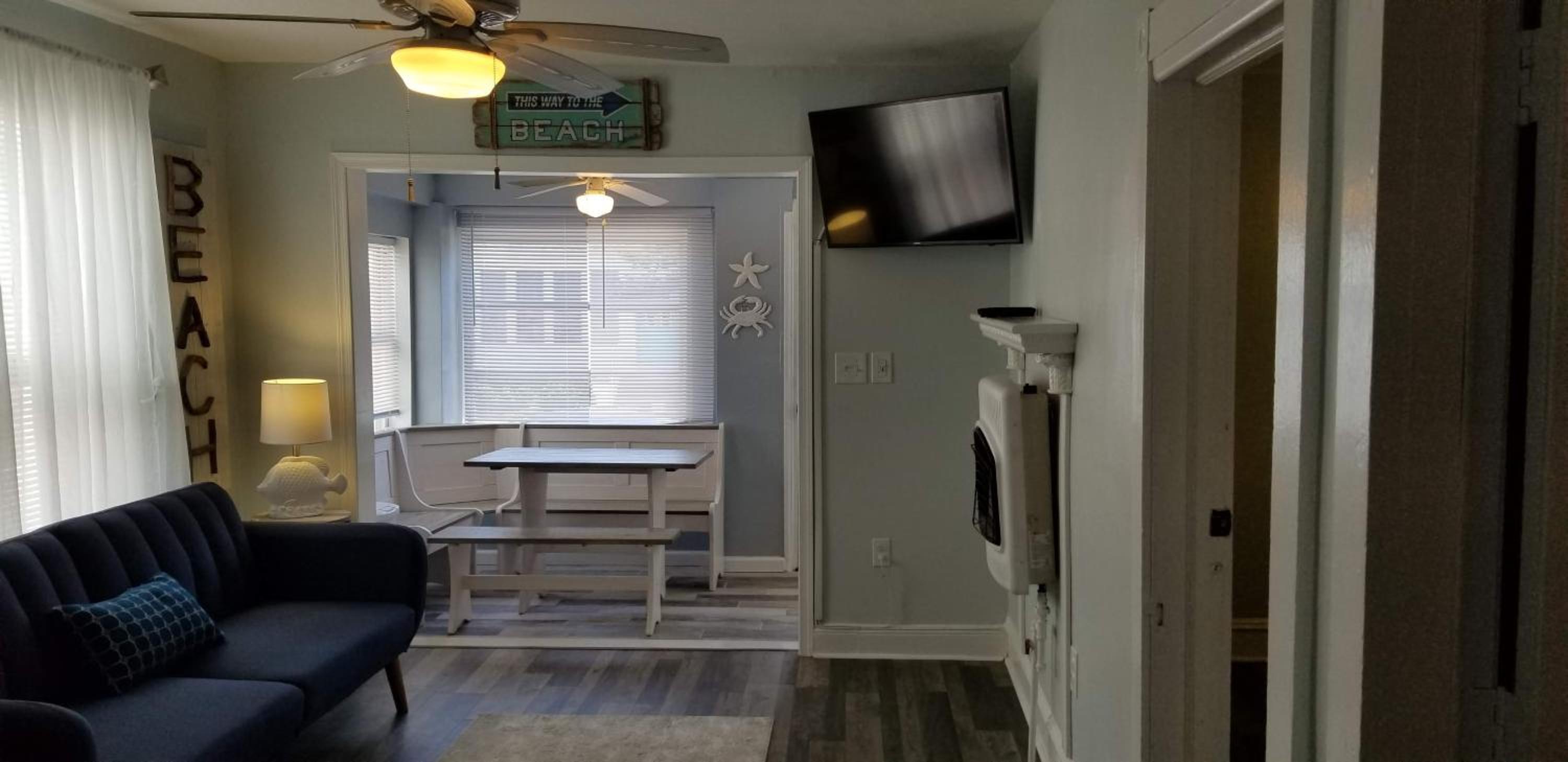 1st floor cottage! One Block to Beach, Convention Center and Wildwood Crest! view 2