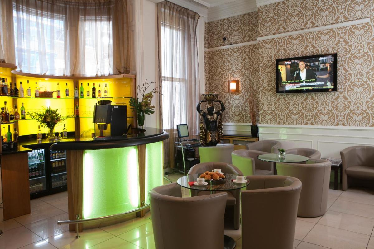 hotel reception