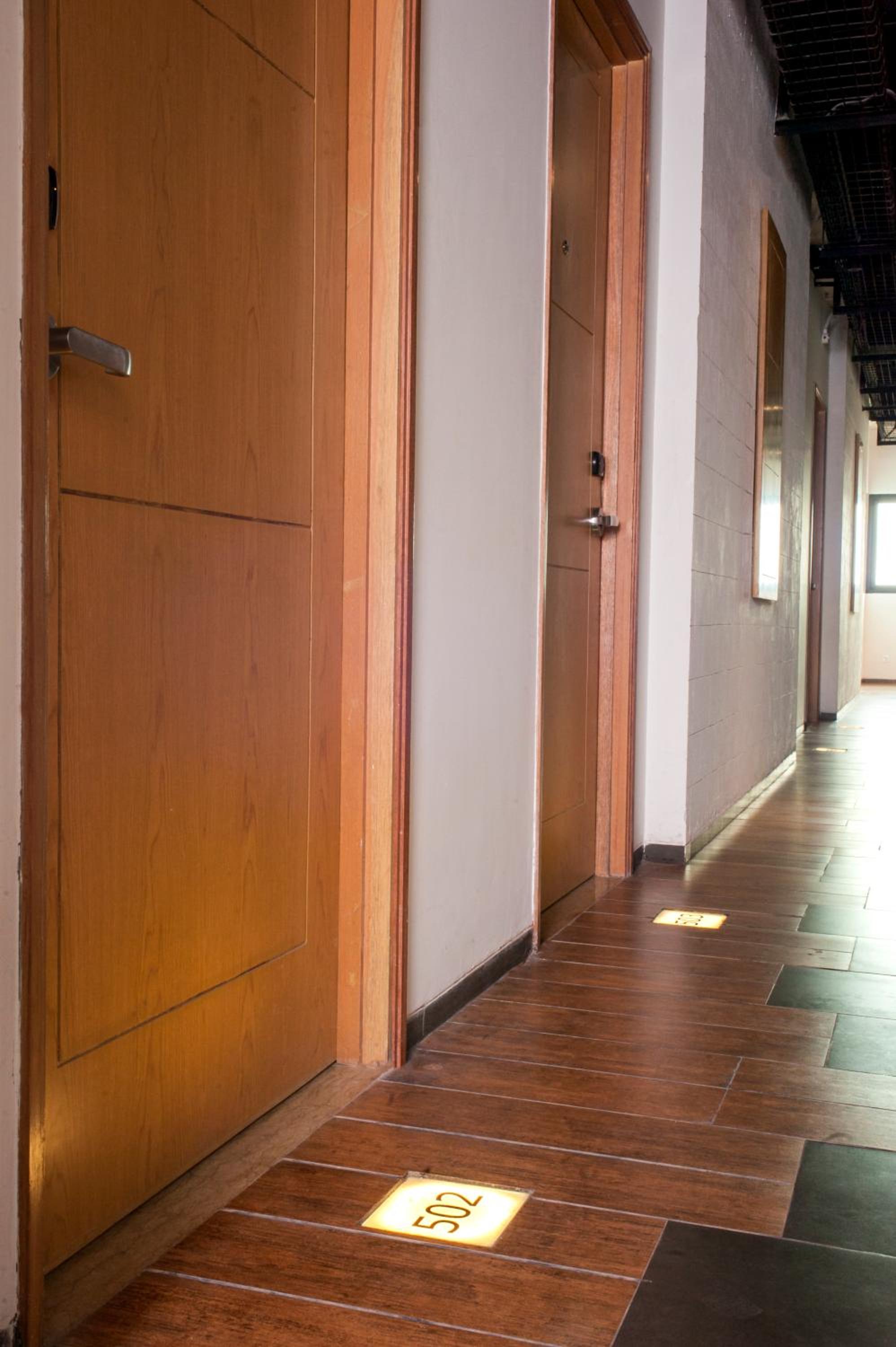 MaxOneHotels at Dharmahusada Surabaya