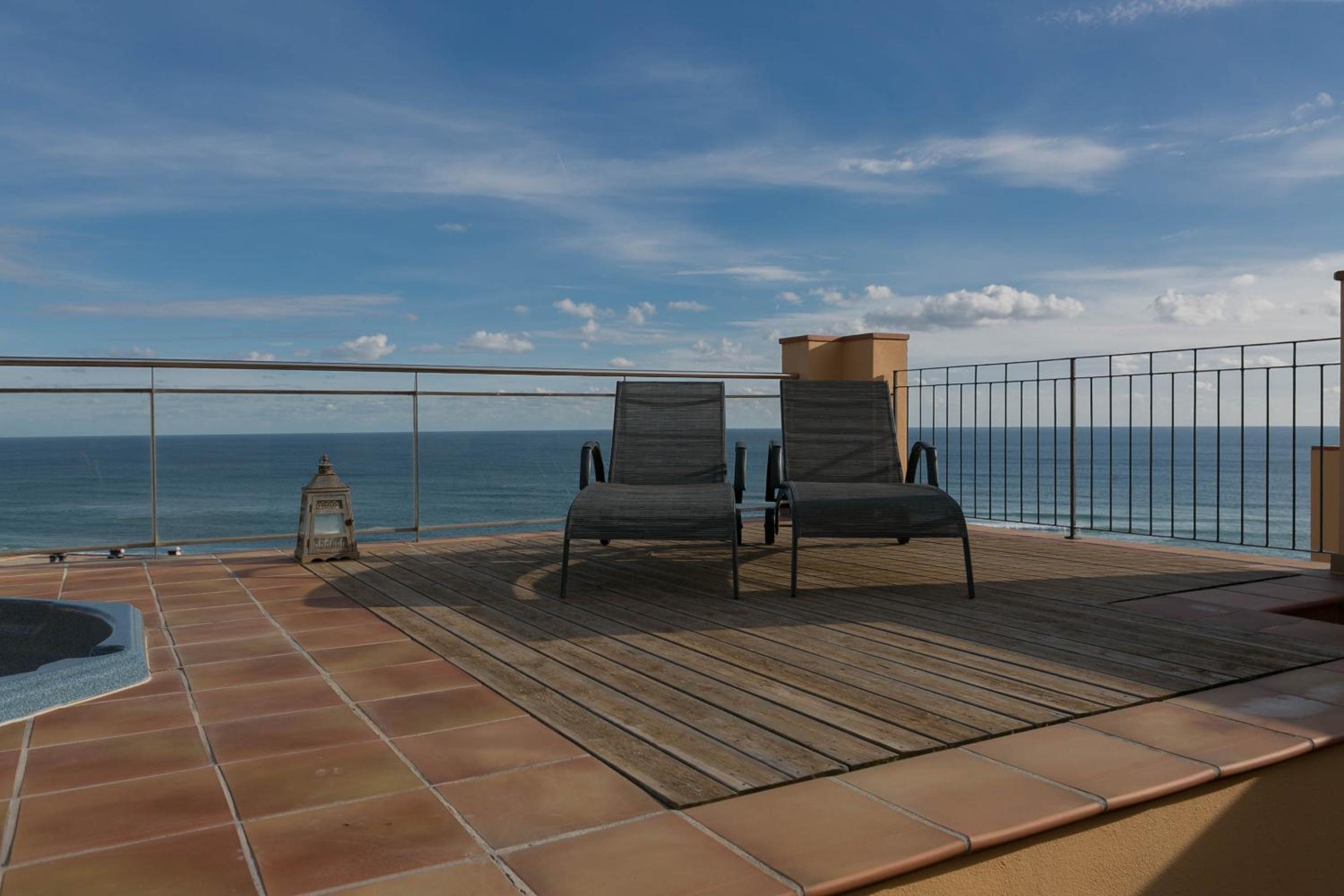 2 bedroom apartment in Sa Punta, Begur- Sea views, terrace, pool and access to the beach (Ref:H29) view 3