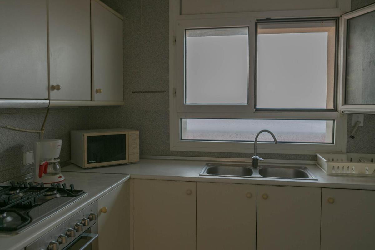 3 bedroom apartment in Aiguafreda, Begur. Terrace, panoramic views, pool. (Ref:H23) view 4
