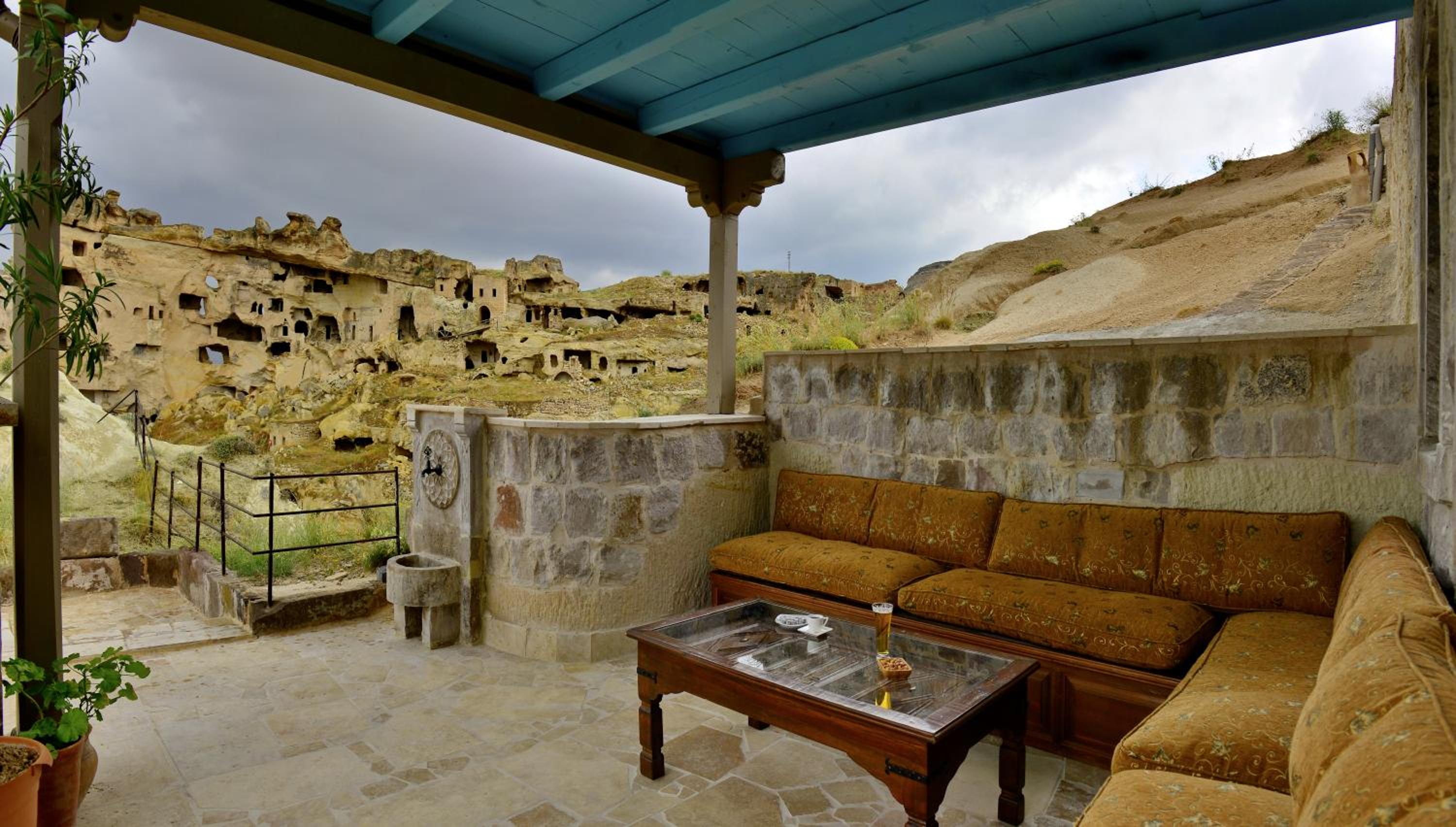 Seki Cave Suites - Image 40