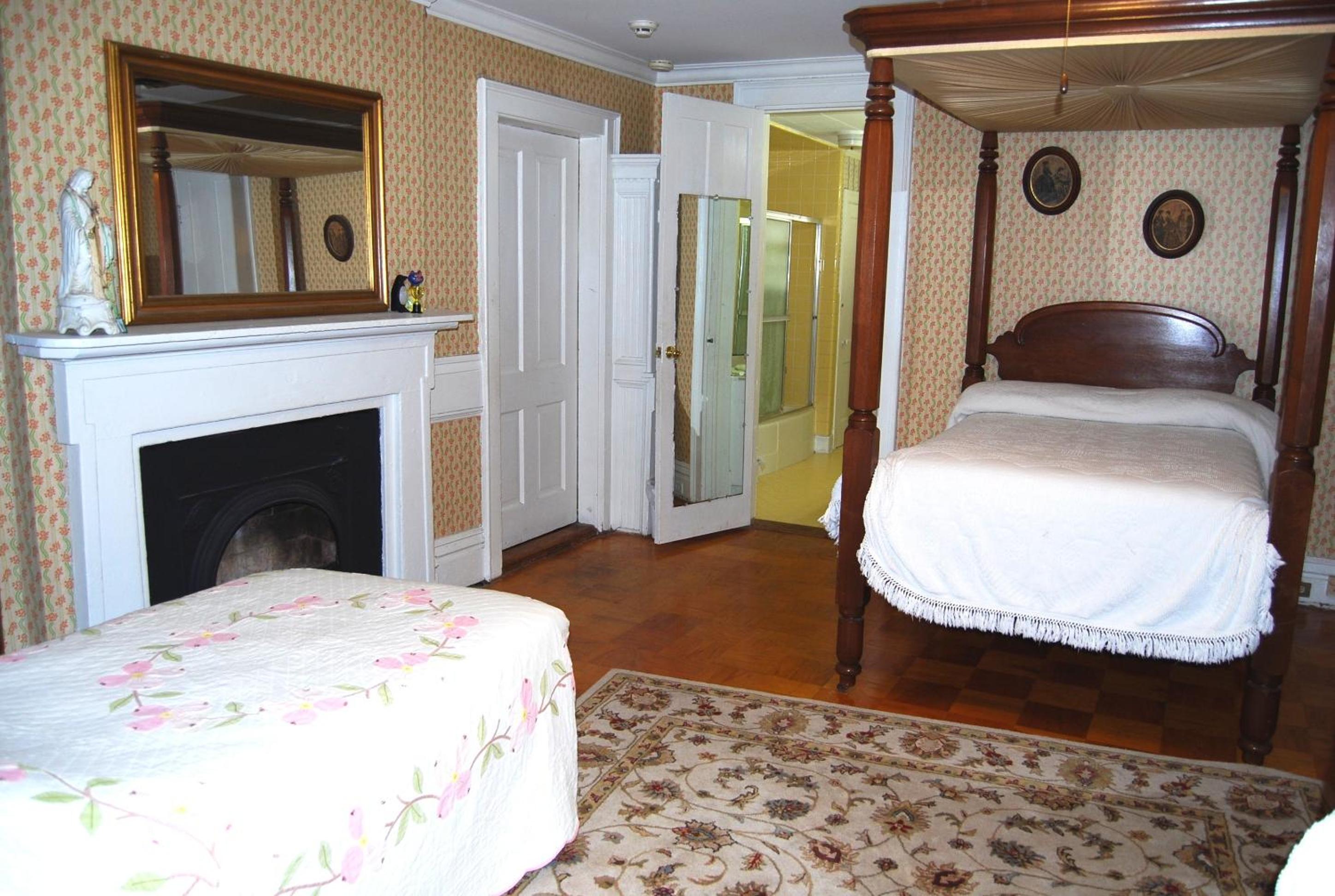 Natchez Vacations - Glenfield Plantation Historic Antebellum Bed and Breakfast - Property Image 10