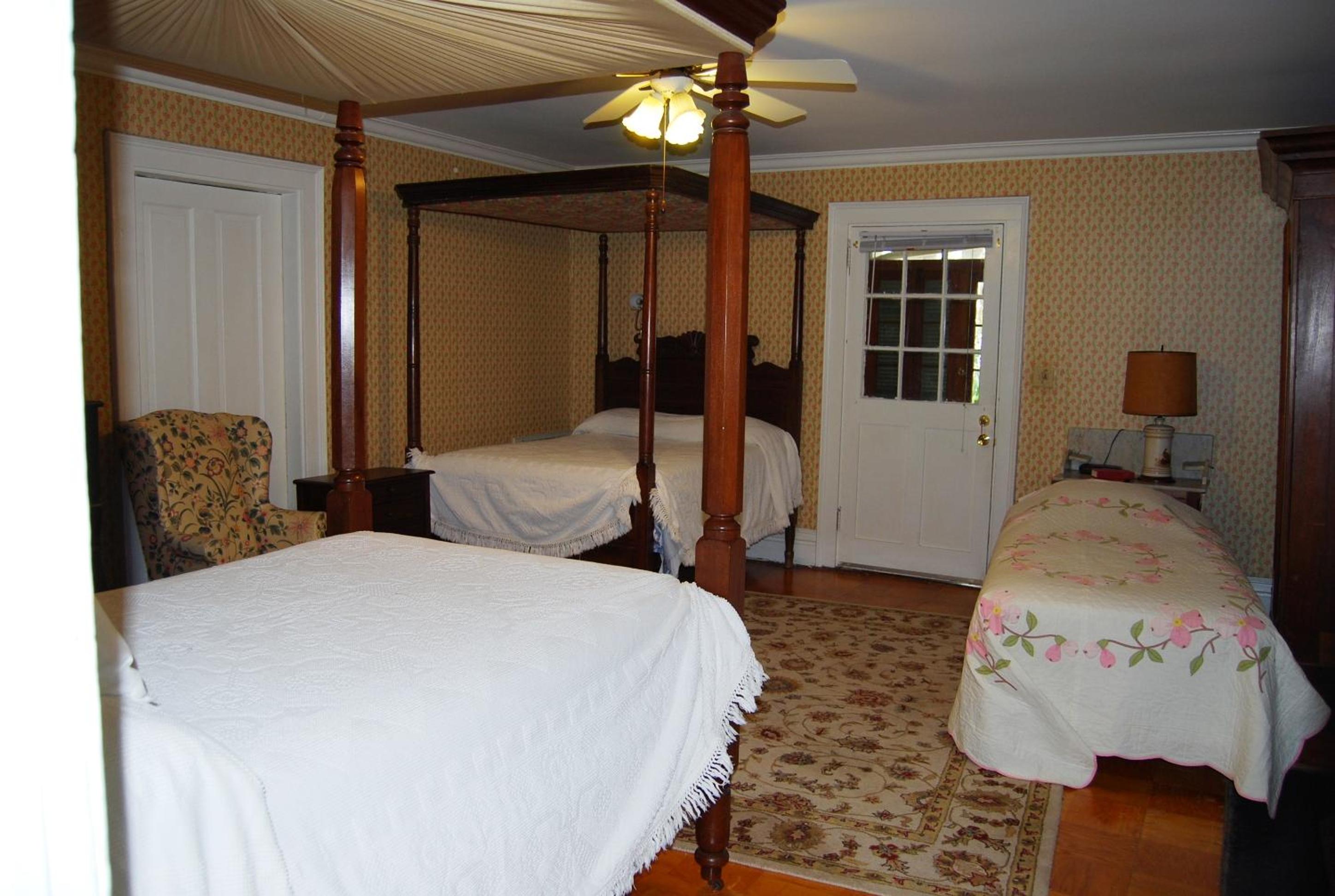 Natchez Vacations - Glenfield Plantation Historic Antebellum Bed and Breakfast - Property Image 14