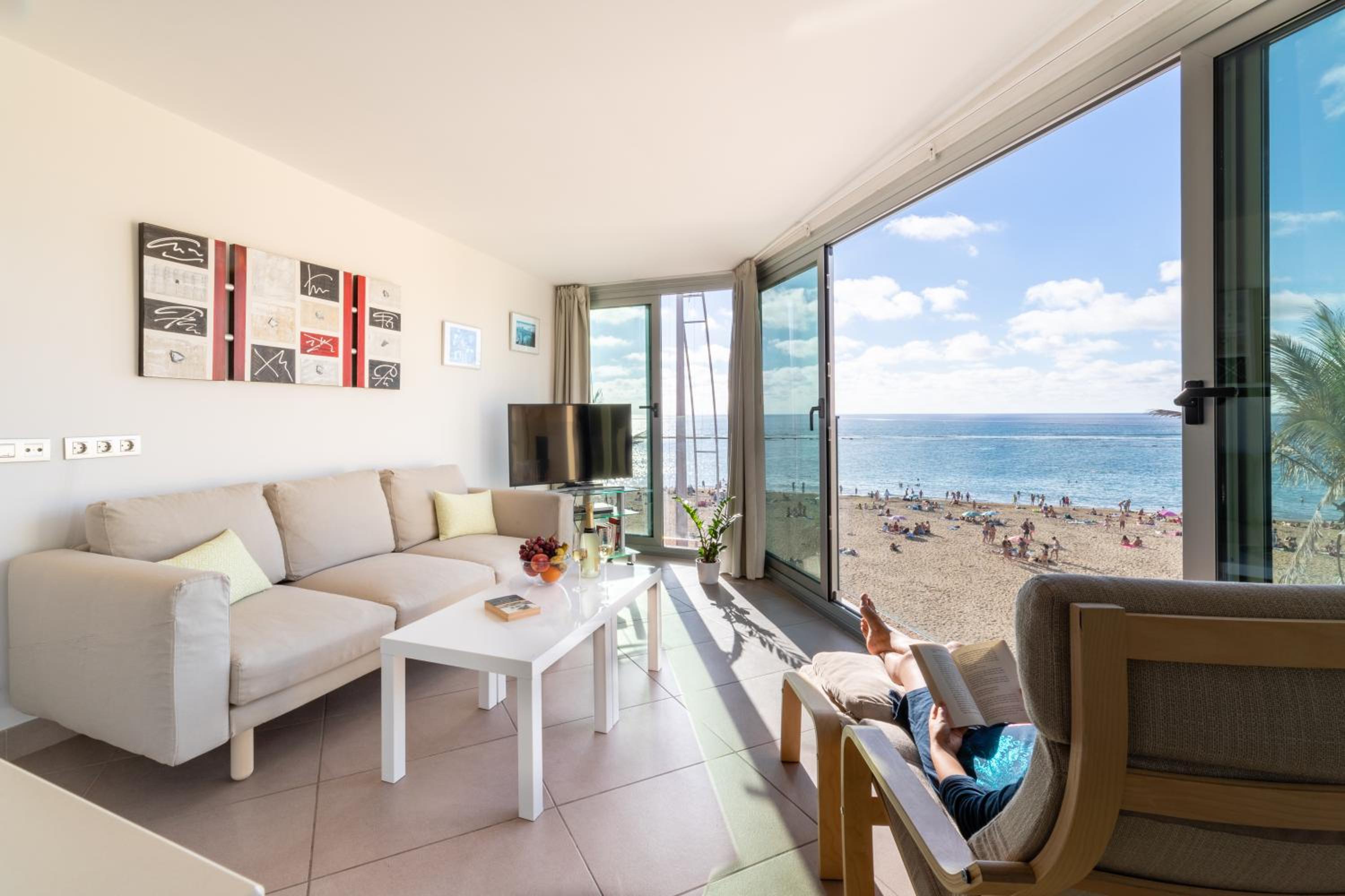 Living Las Canteras Homes - BEACHFRONT PLAYA GRANDE view 2