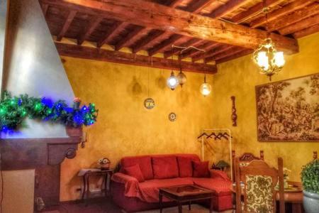 Real Rustic Tuscany Style In Center