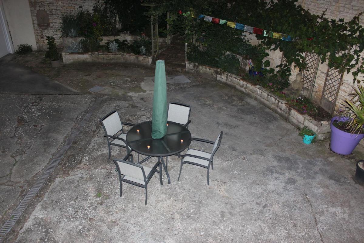 Photo 28