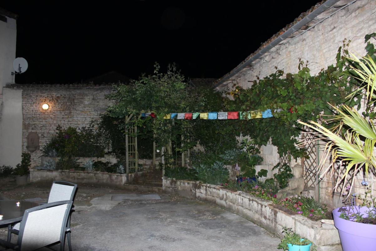 Photo 32