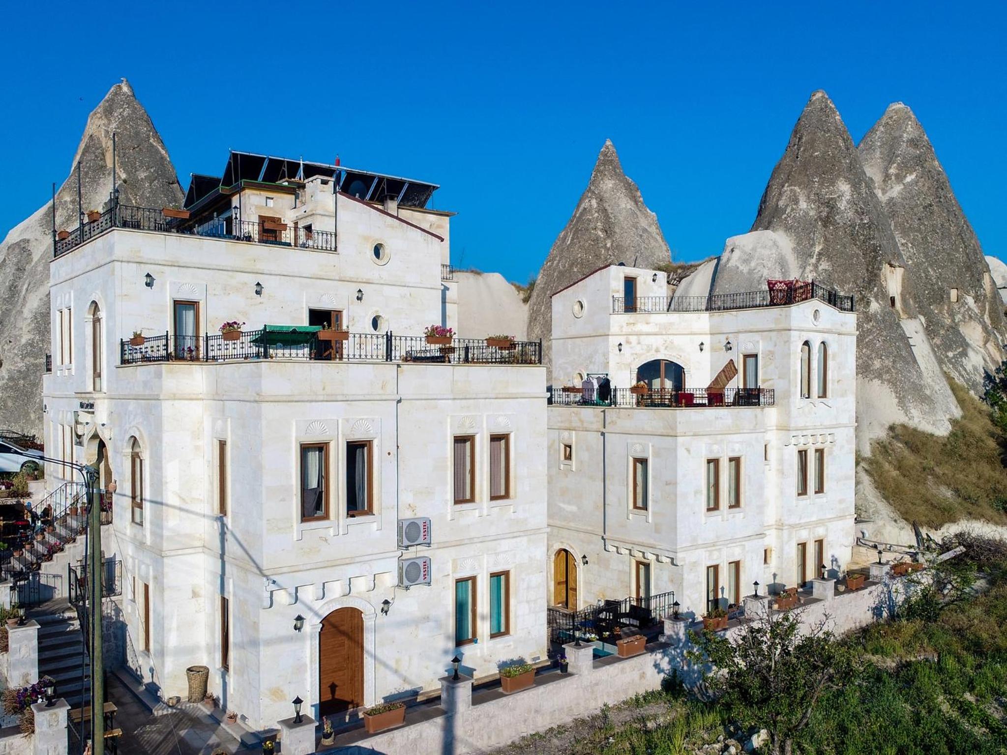 Milat Cave Hotel - Image 37