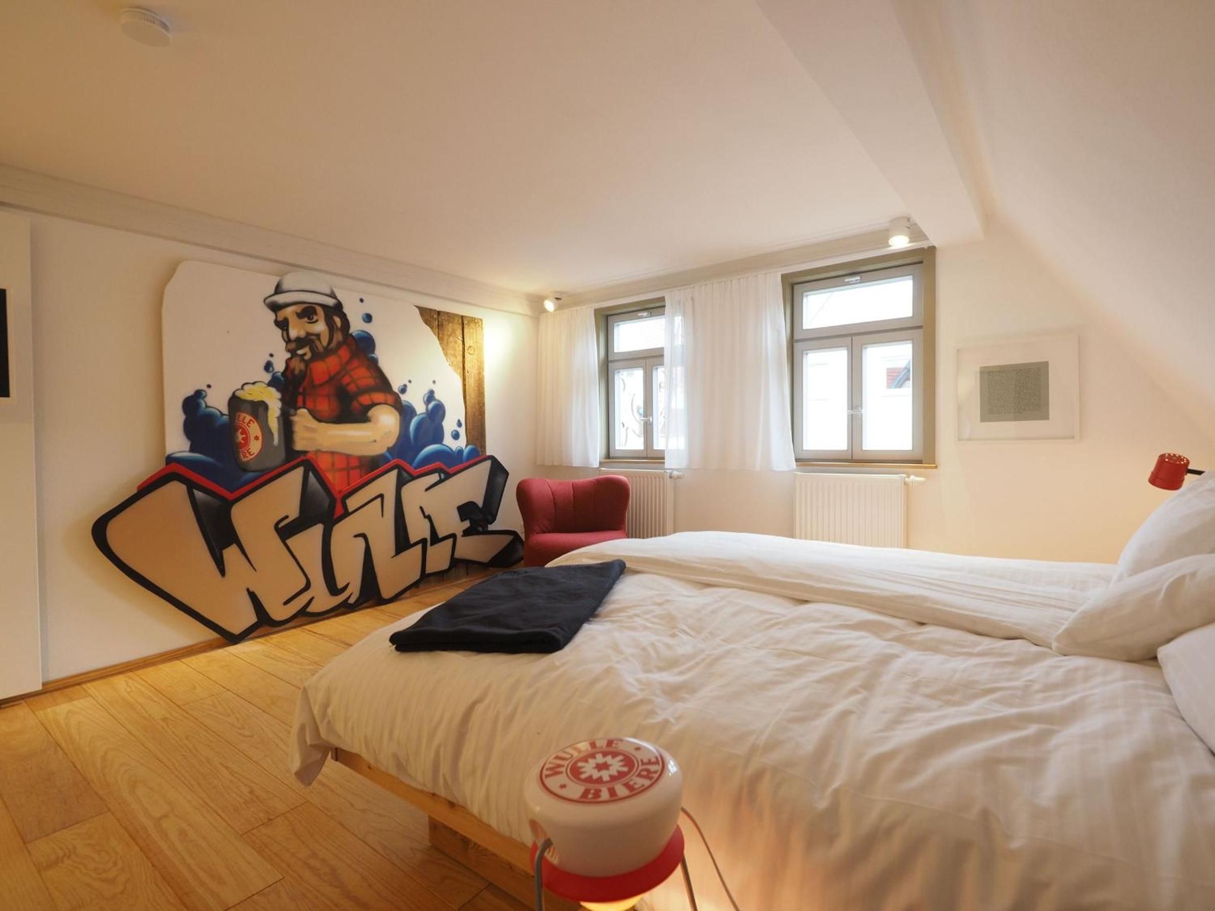 Photo 9