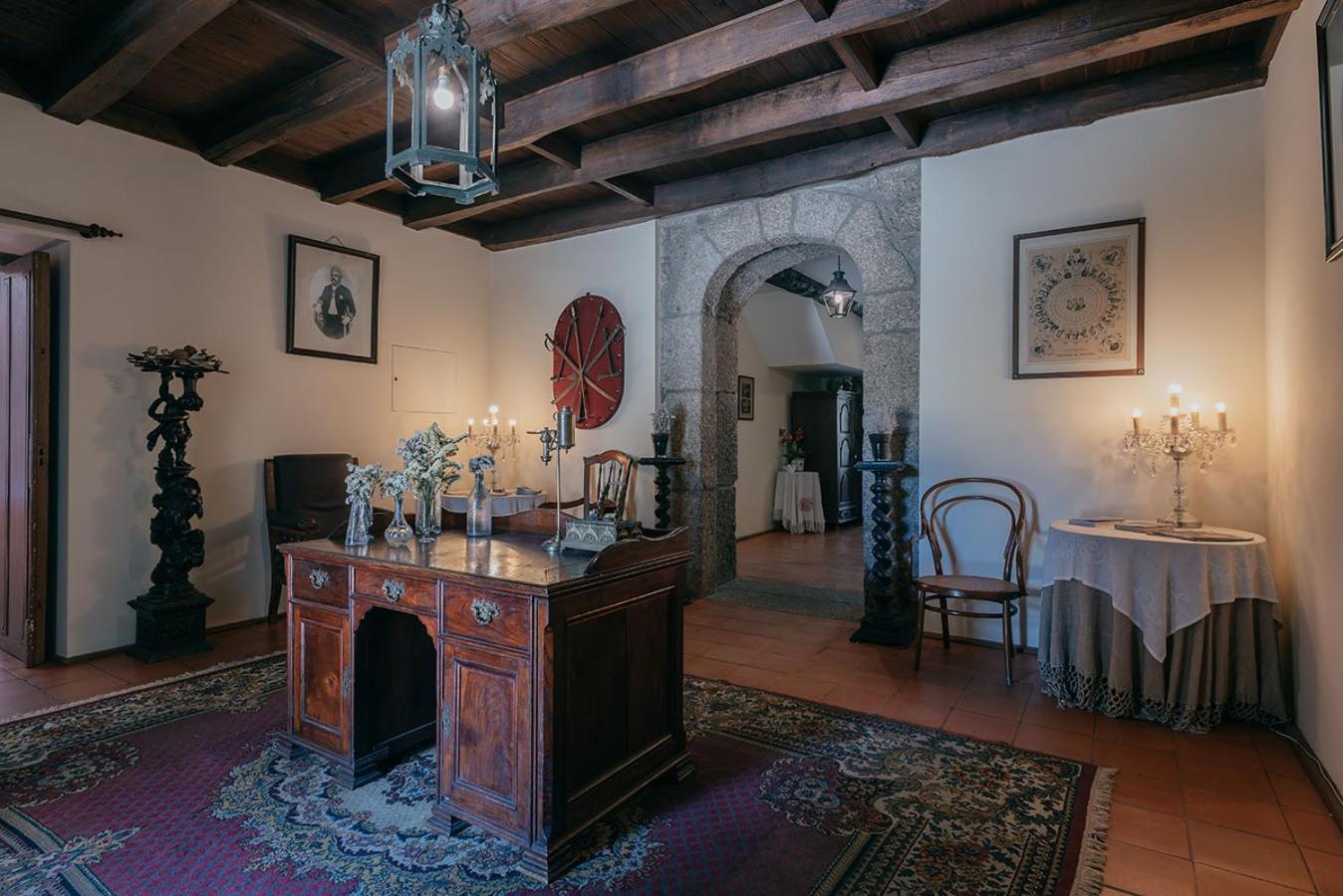 Casa Dos Pombais