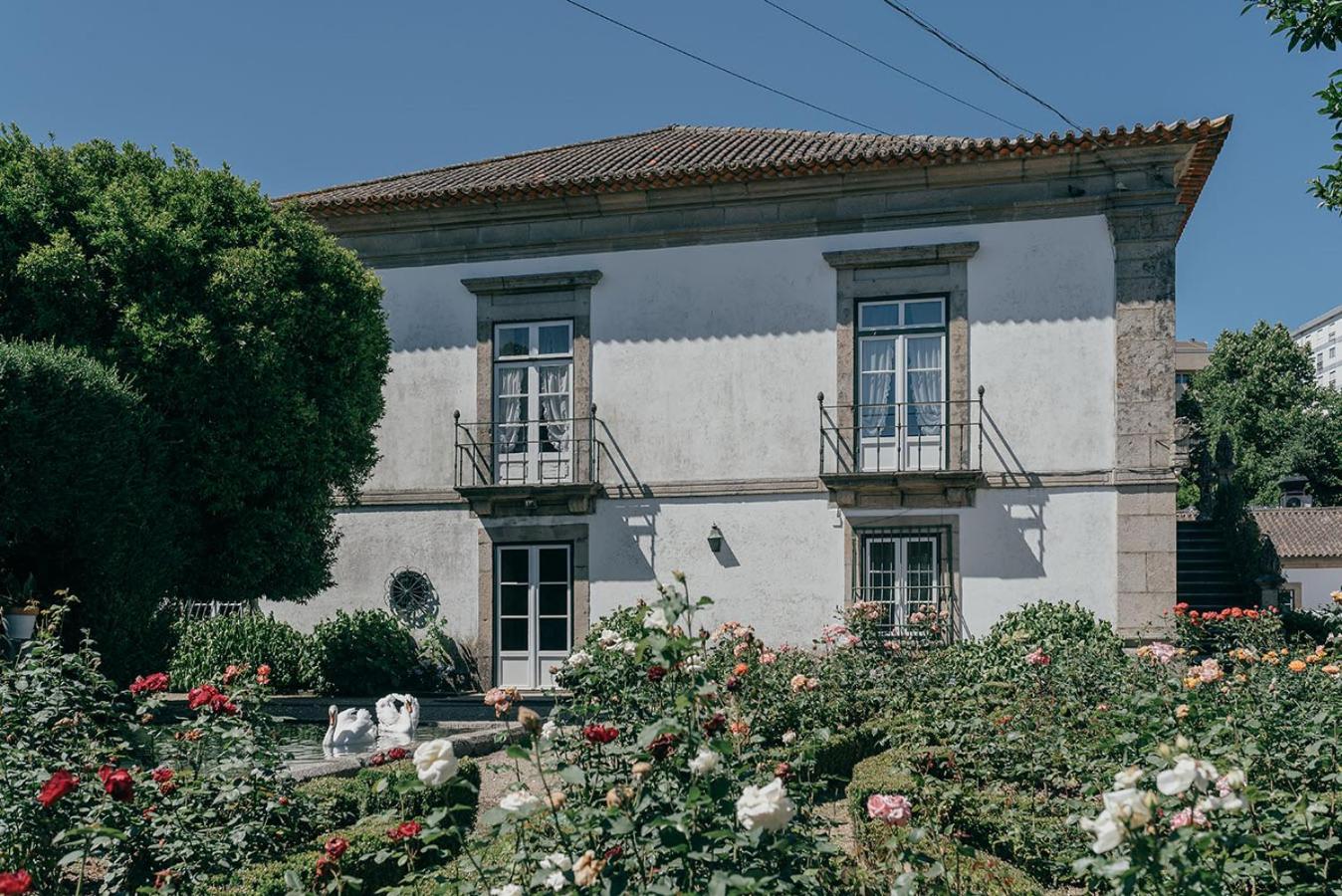 Casa Dos Pombais