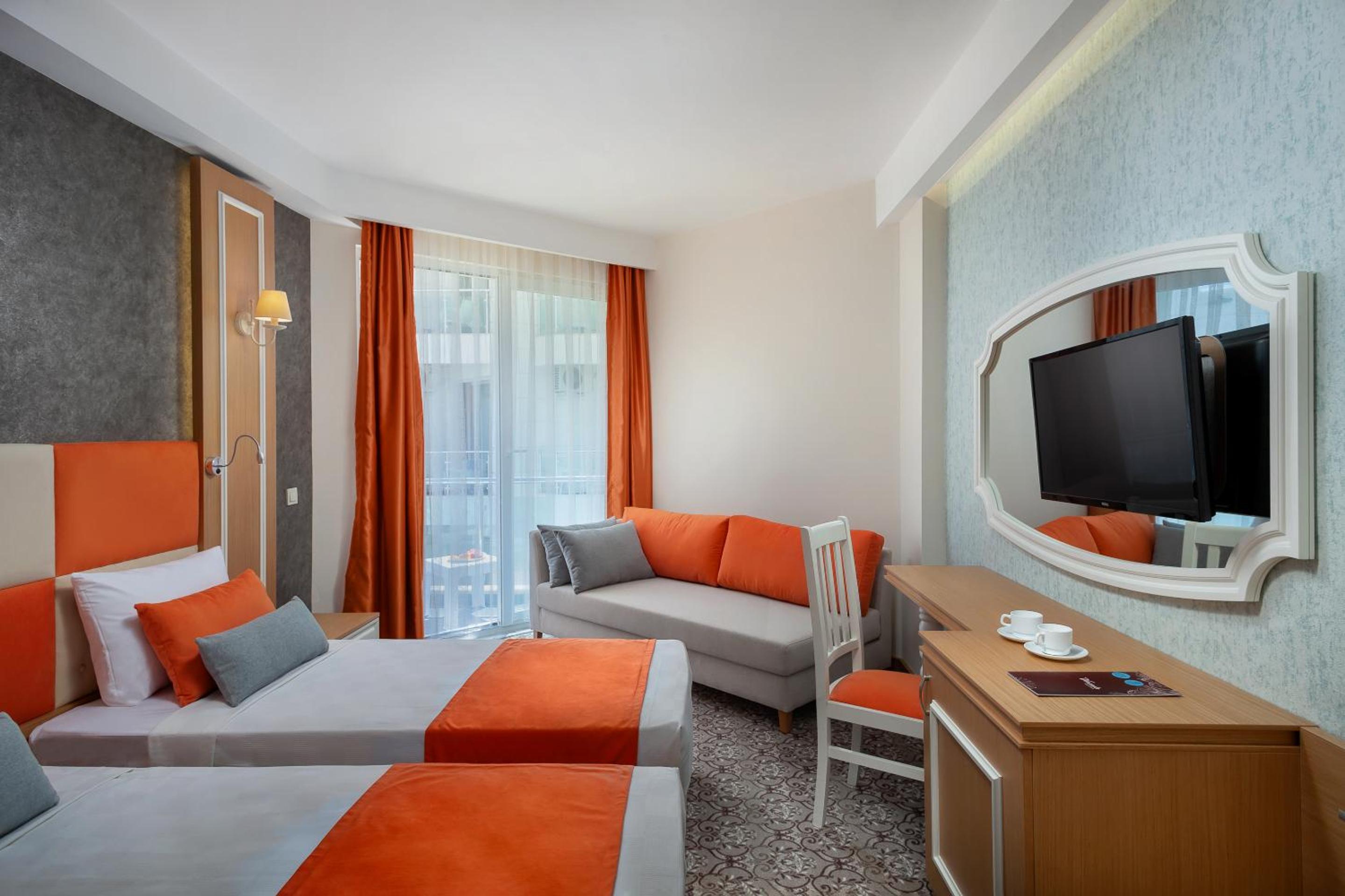 Golden Orange Hotel - Image 30