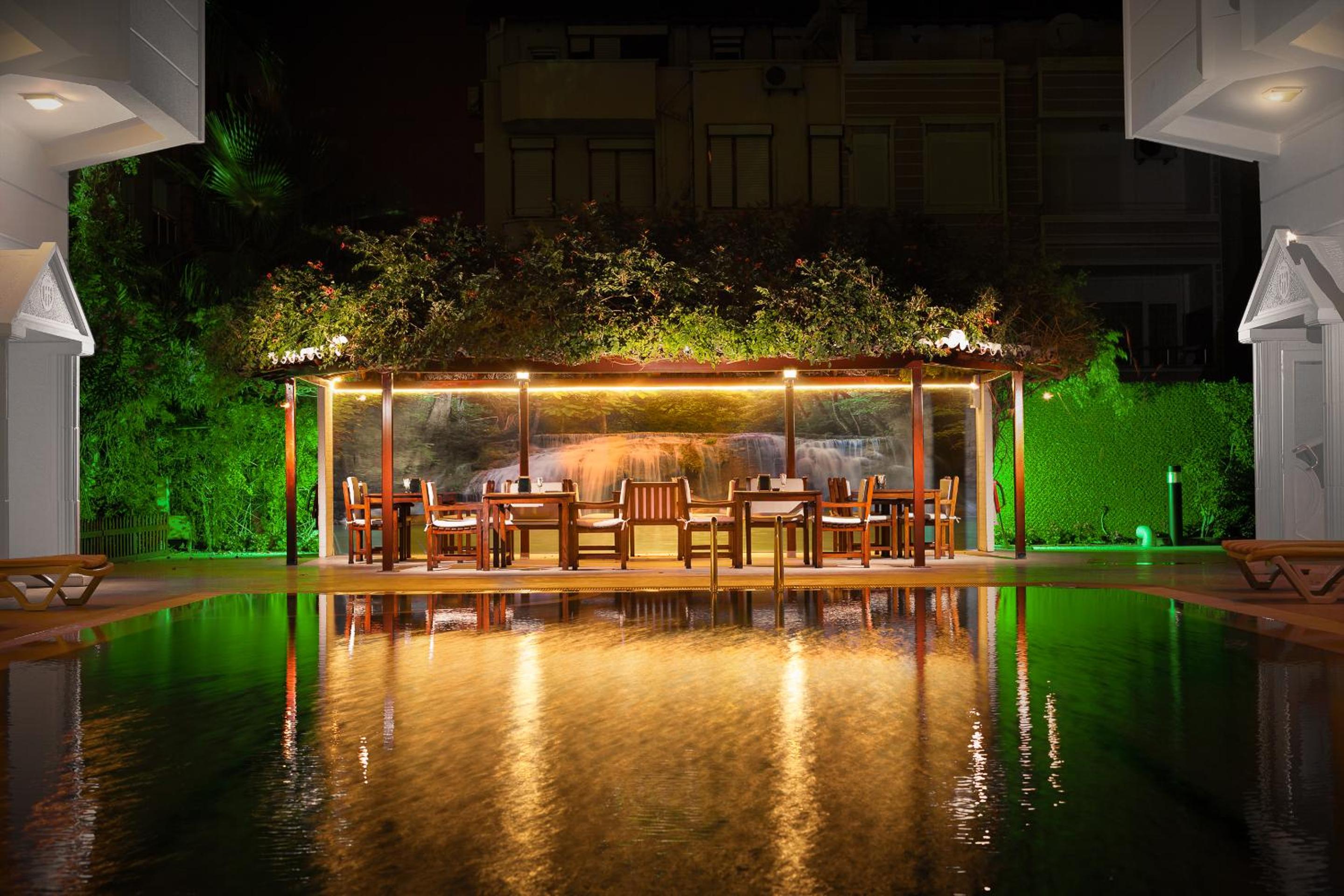 Golden Orange Hotel - Image 23