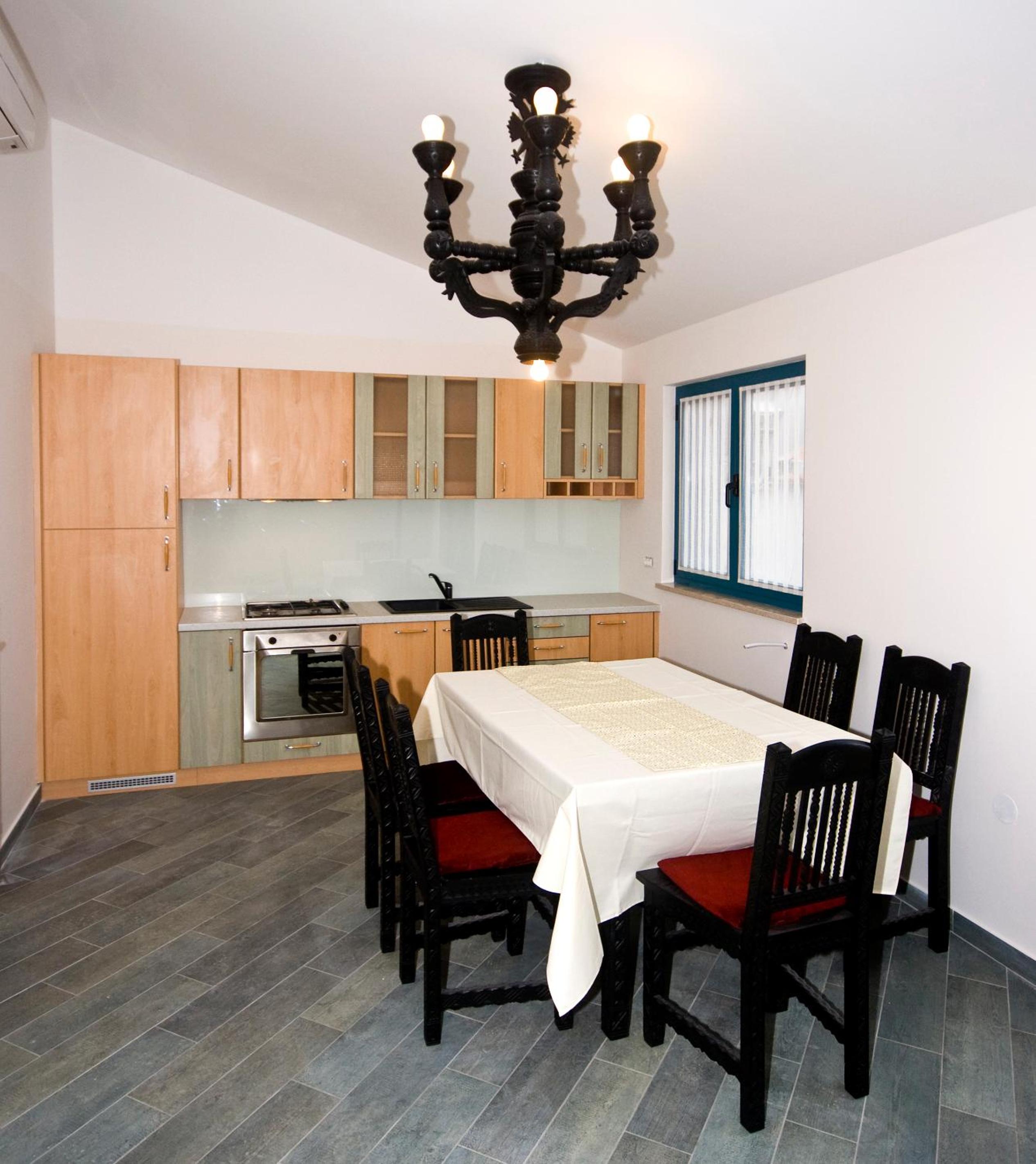 Rooms and Apartments Villa Dama