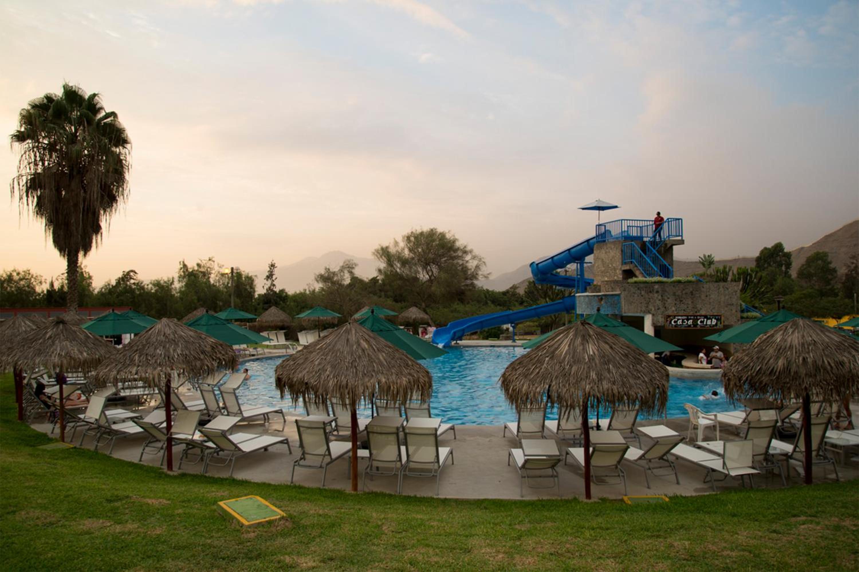 Decameron El Pueblo