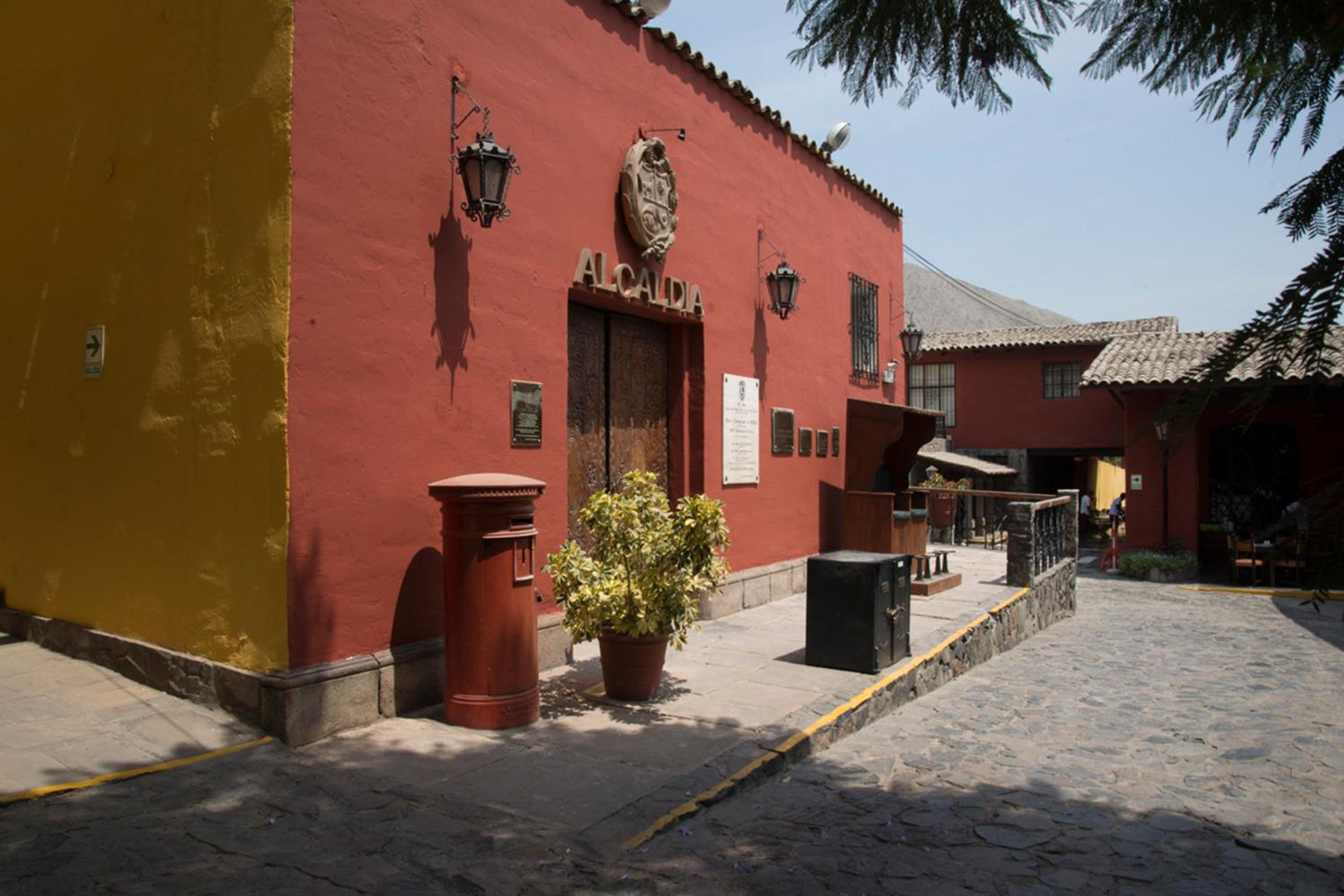 Decameron El Pueblo