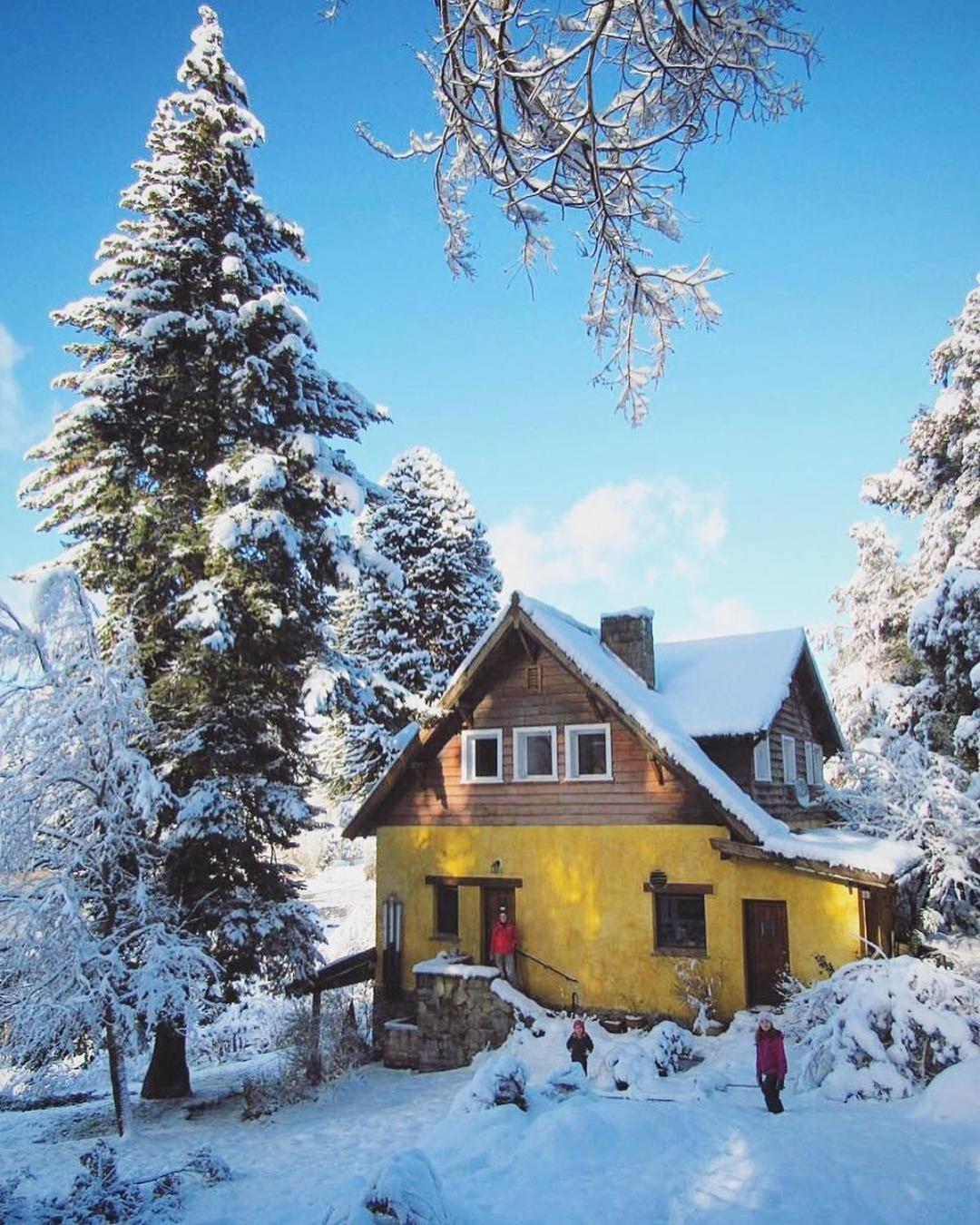 Los Juncos Patagonian Lake House