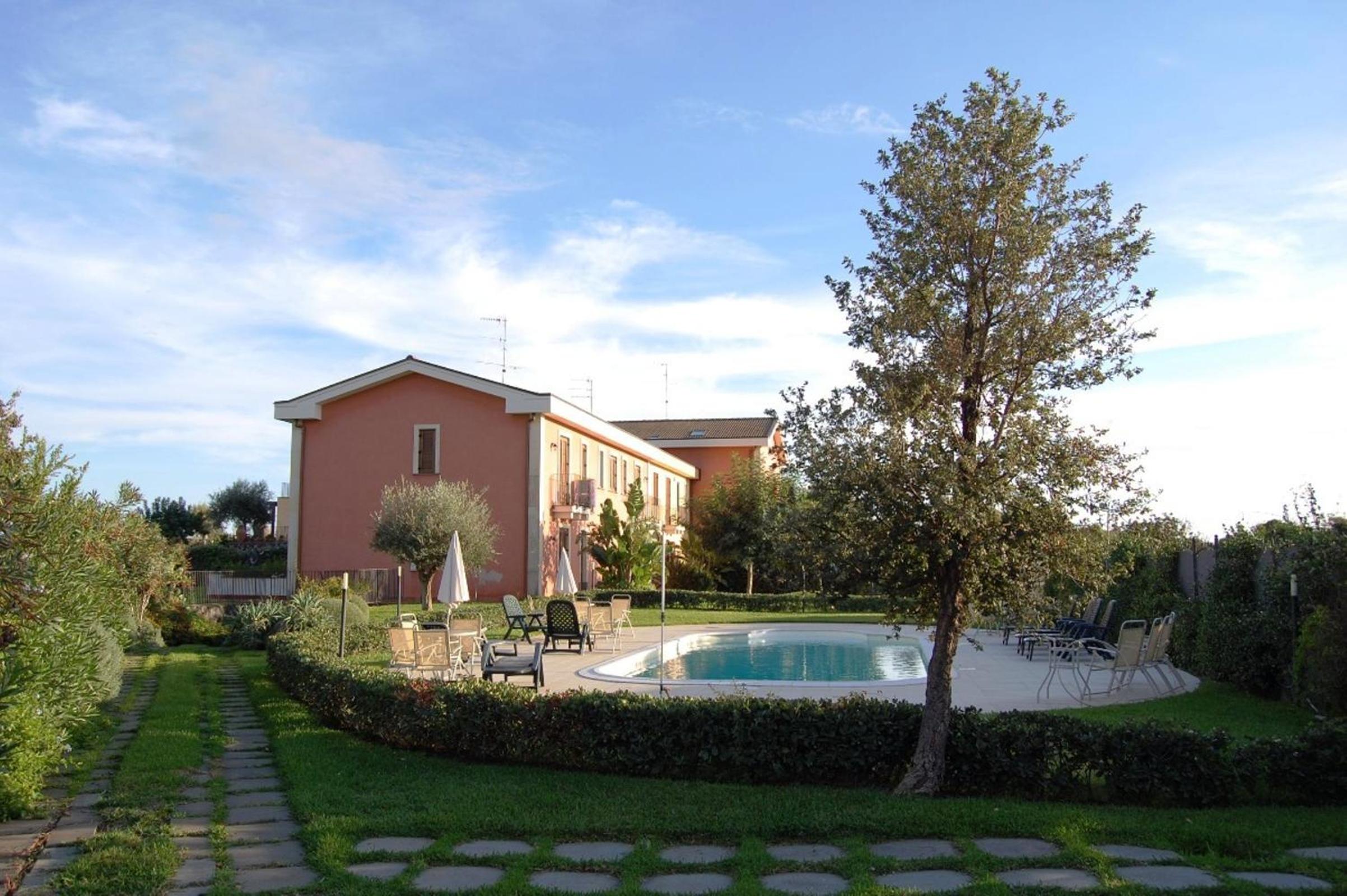 Case Vacanze Residence Trinacria