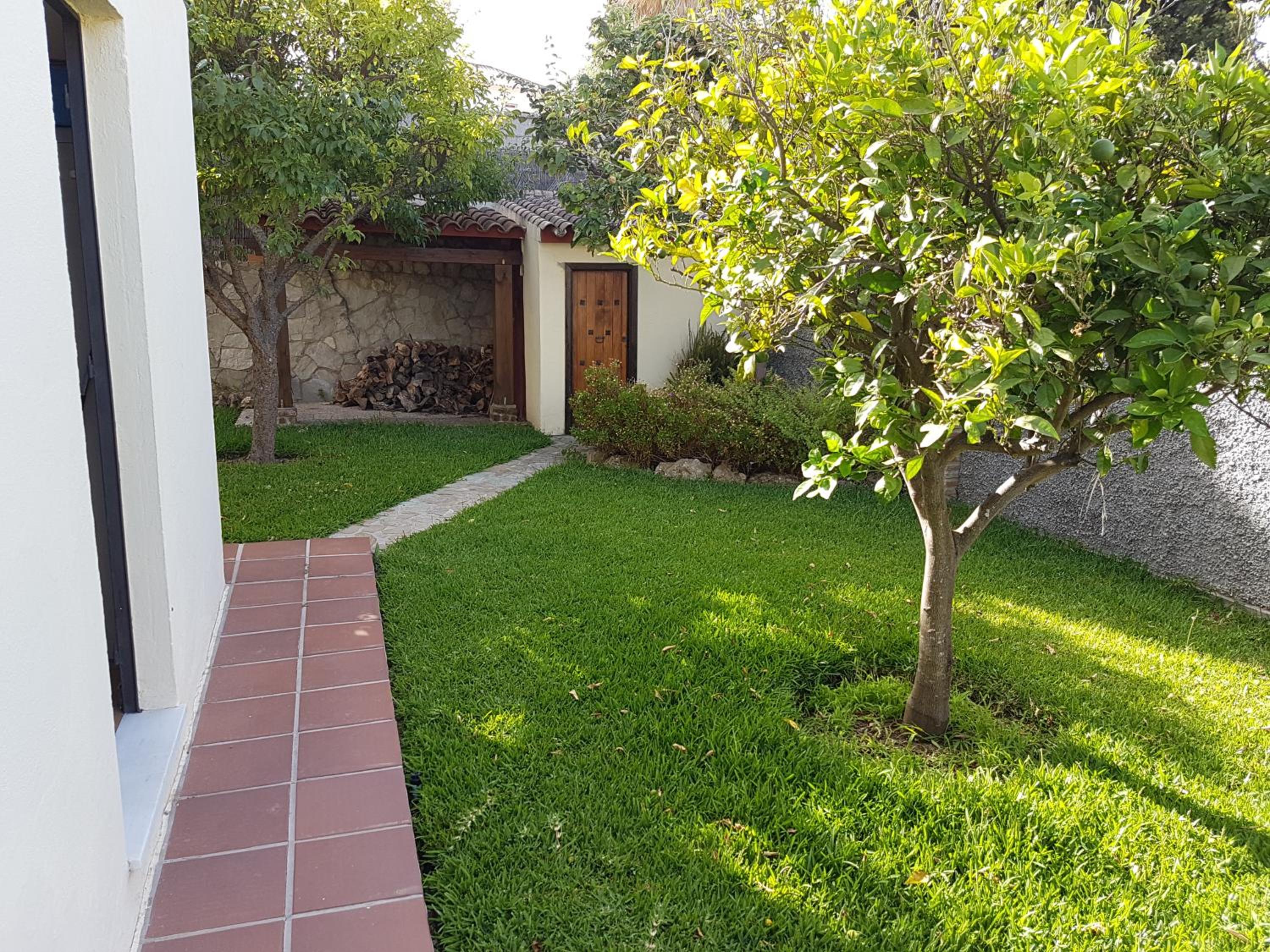 Photo 34