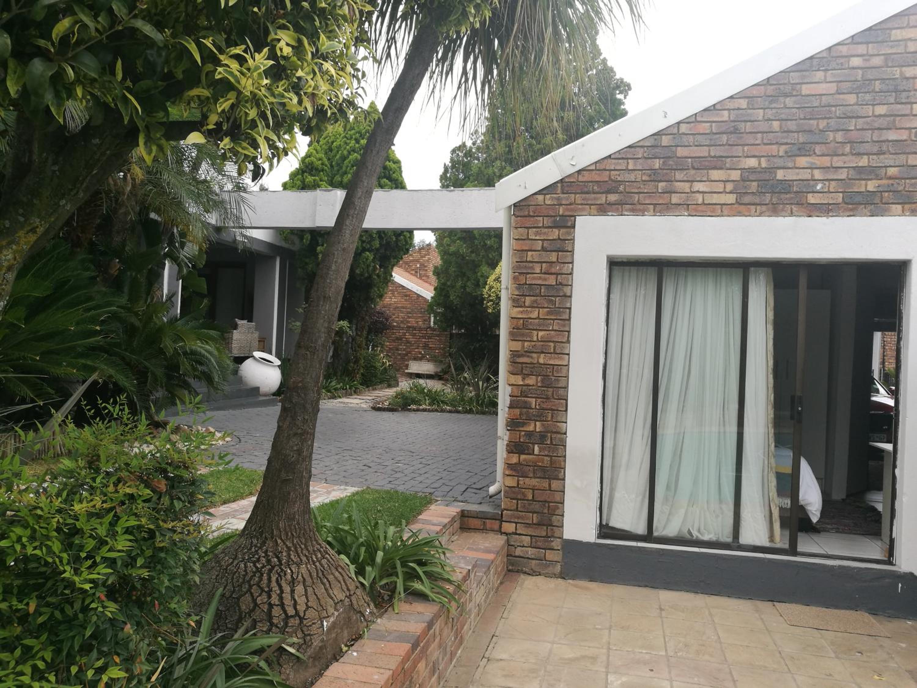 Corgi Guest House