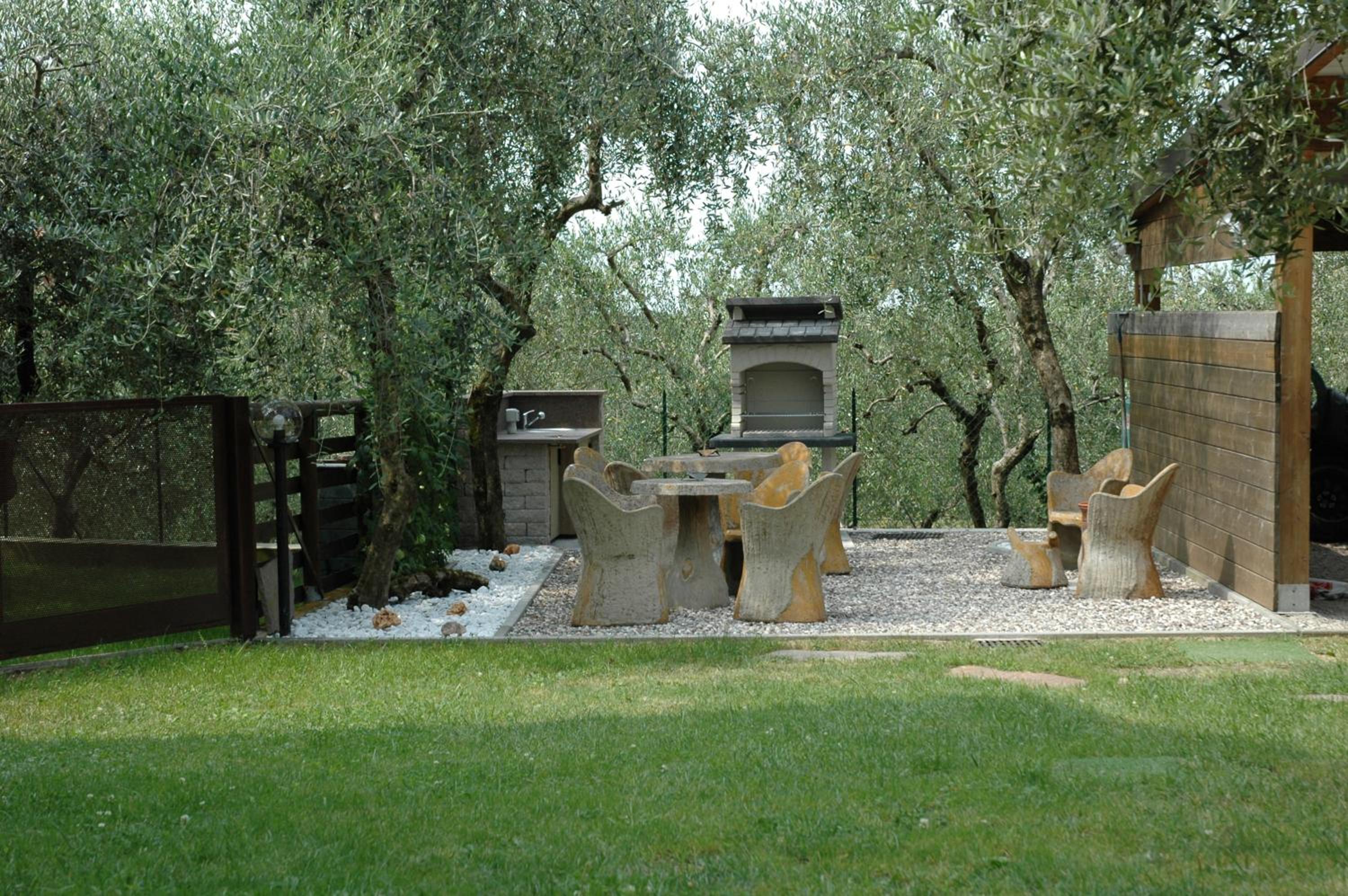 Photo 44
