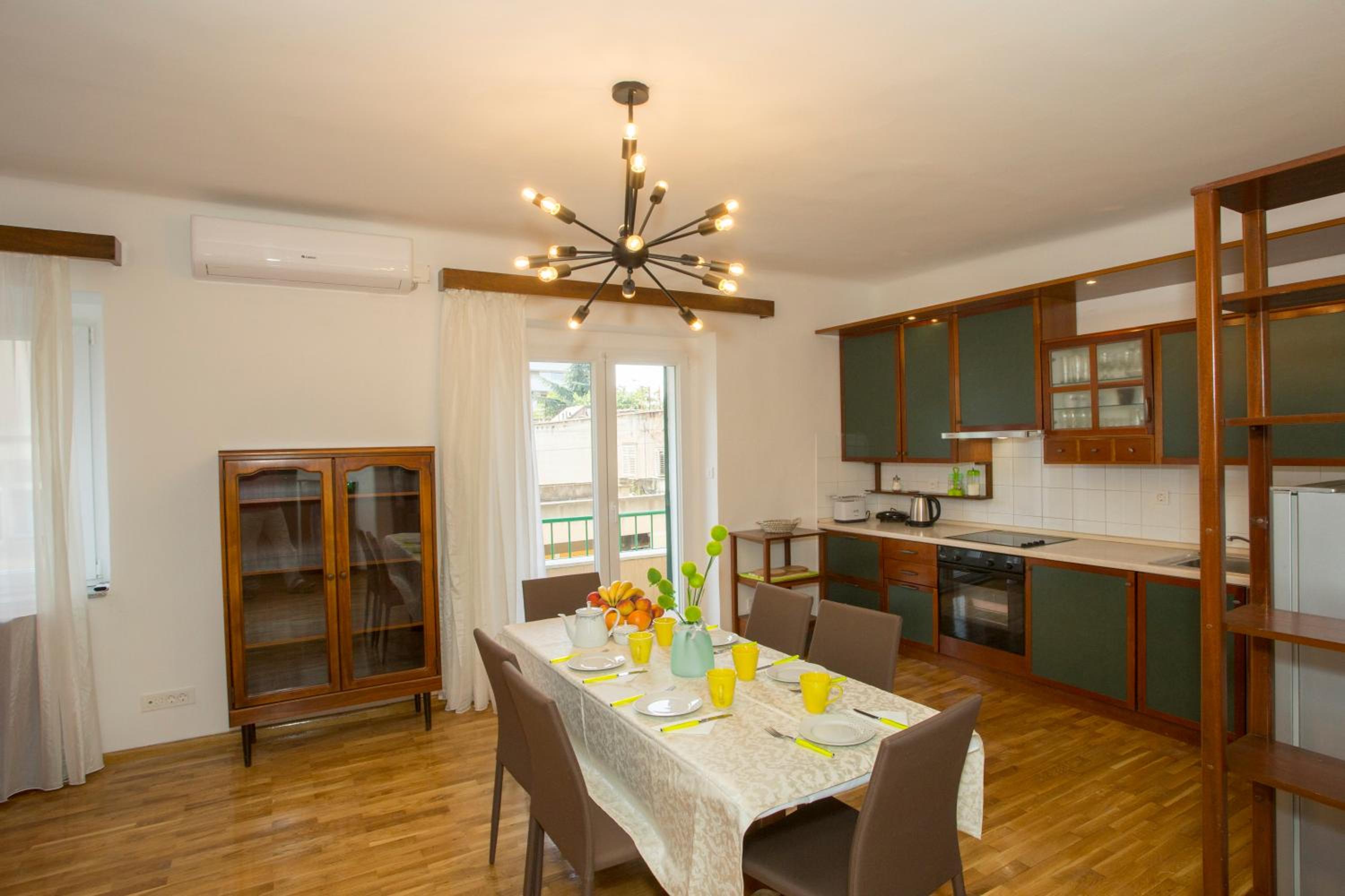 Apartment Mina en Split — kitchen