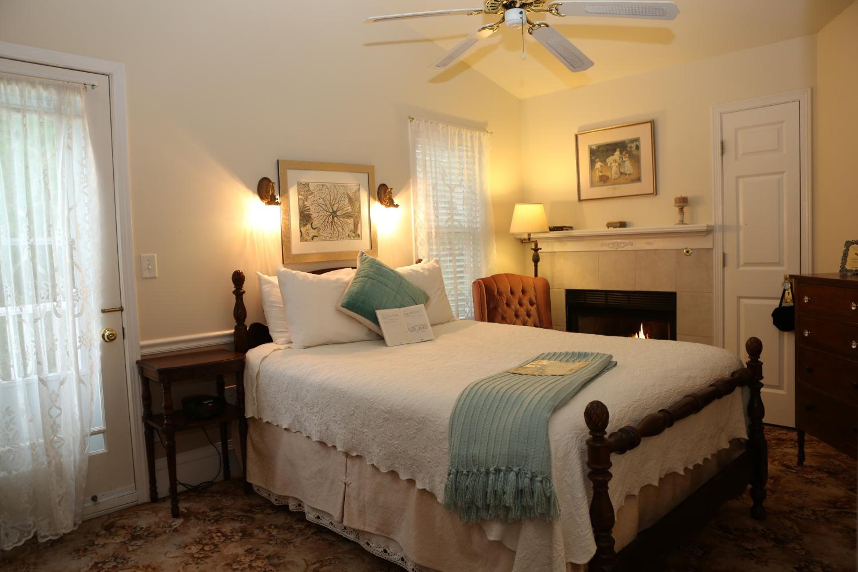 Martha's Vineyard B & B