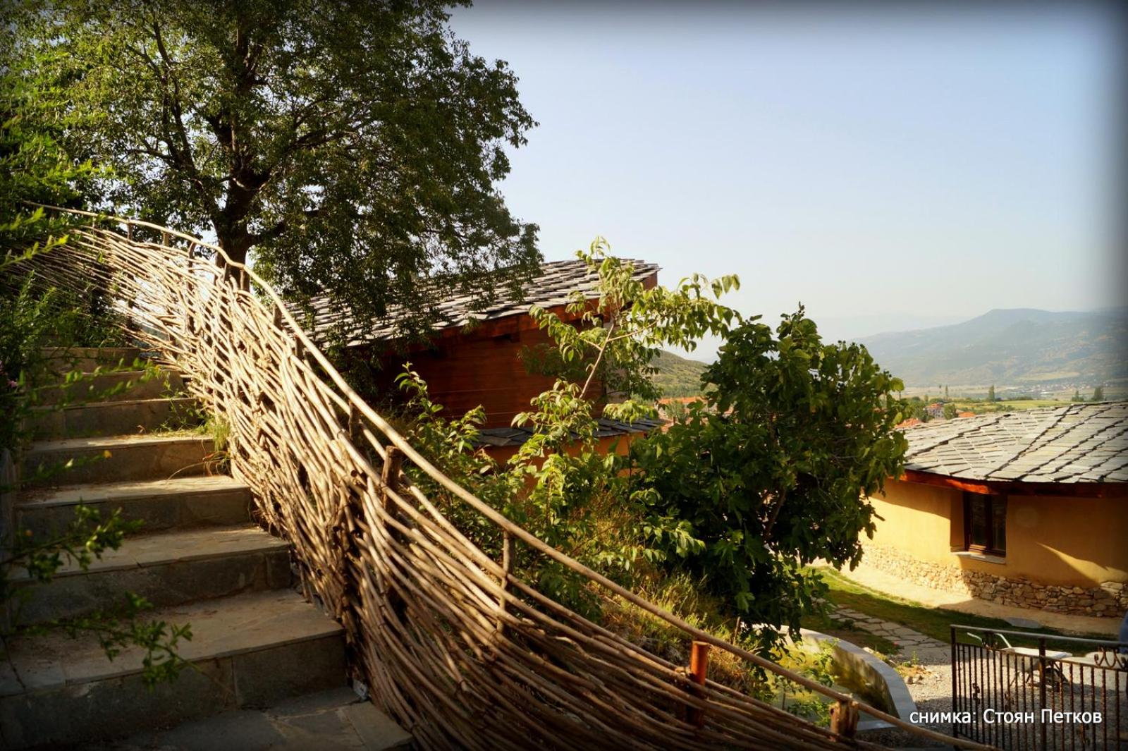 Eco Village Under the Cliffs