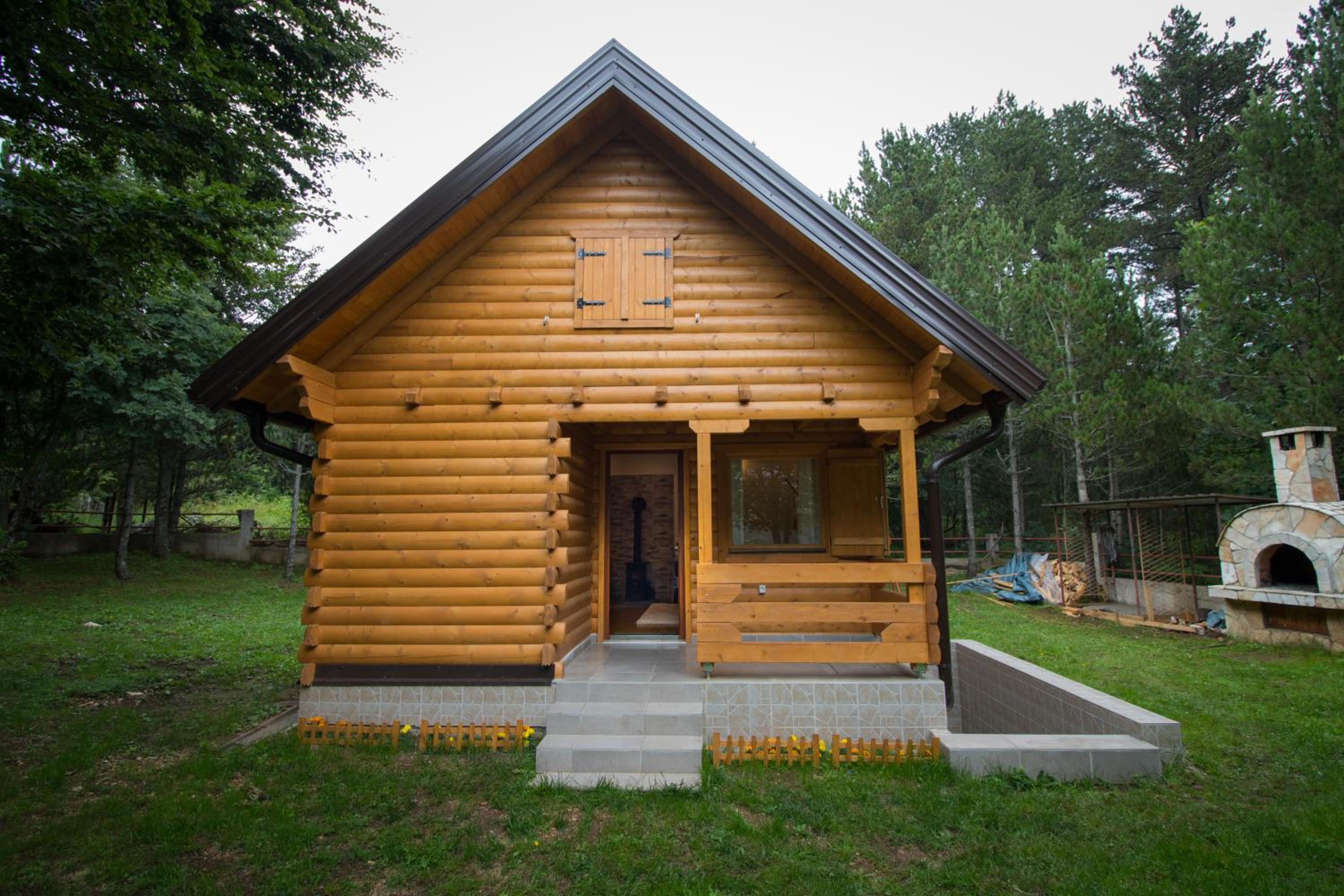 Cabin House Hidden Nest
