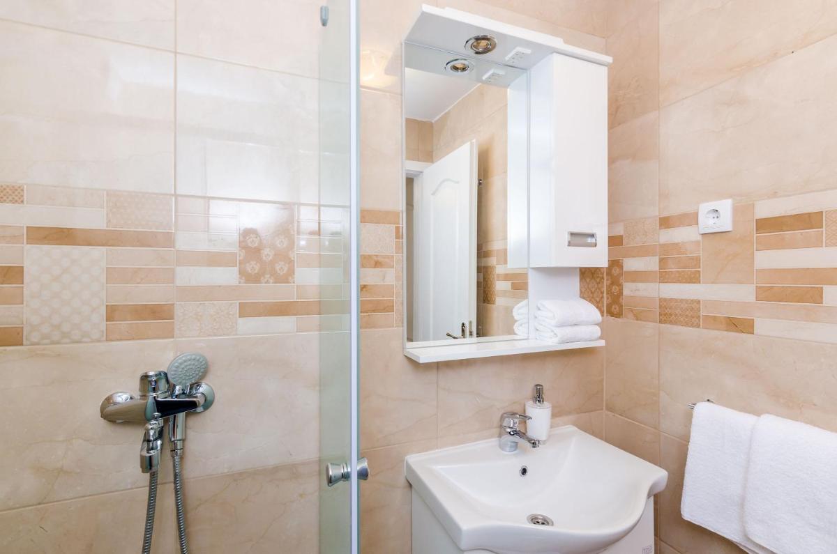 Rooms Baza