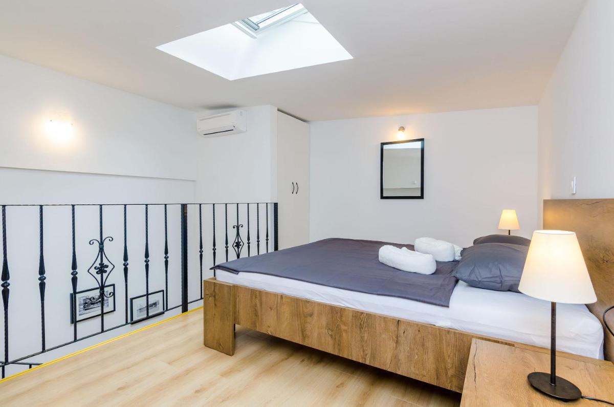 Rooms Baza