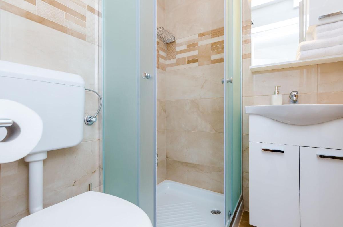 Rooms Baza