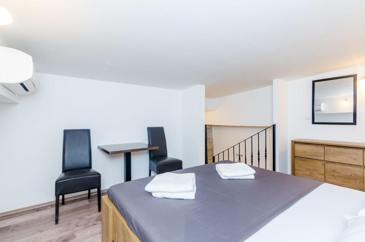 Rooms Baza