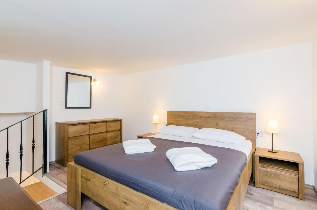 Rooms Baza
