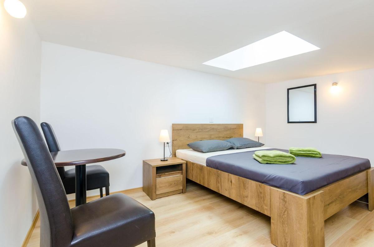 Rooms Baza
