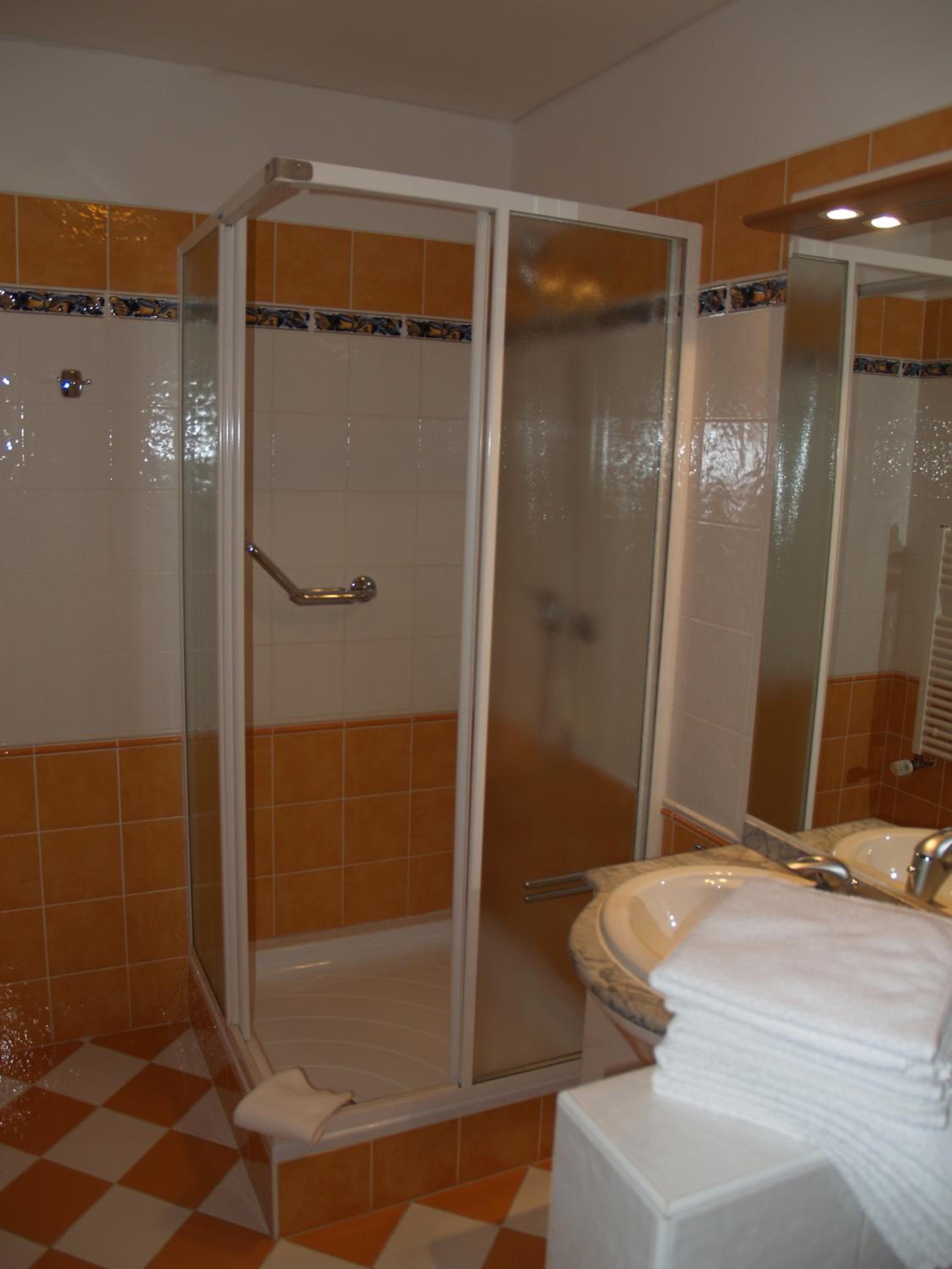 Photo 38