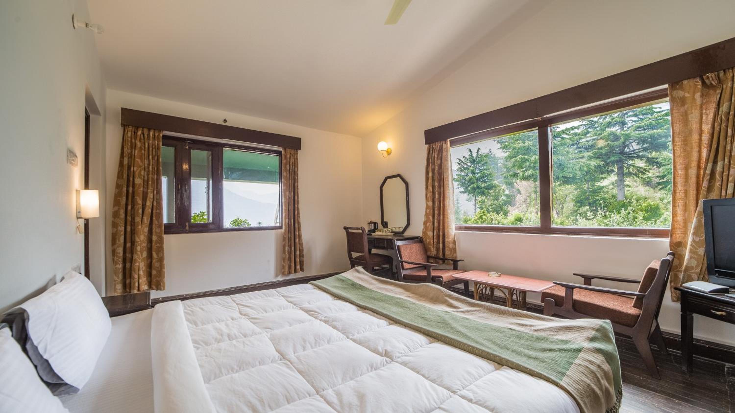 Cedar Lodge By Aahma